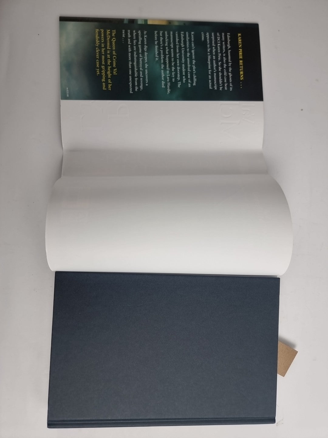 “PAST LYING” VAL McDermid SIGNED FIRST EDITION 1st Print HB