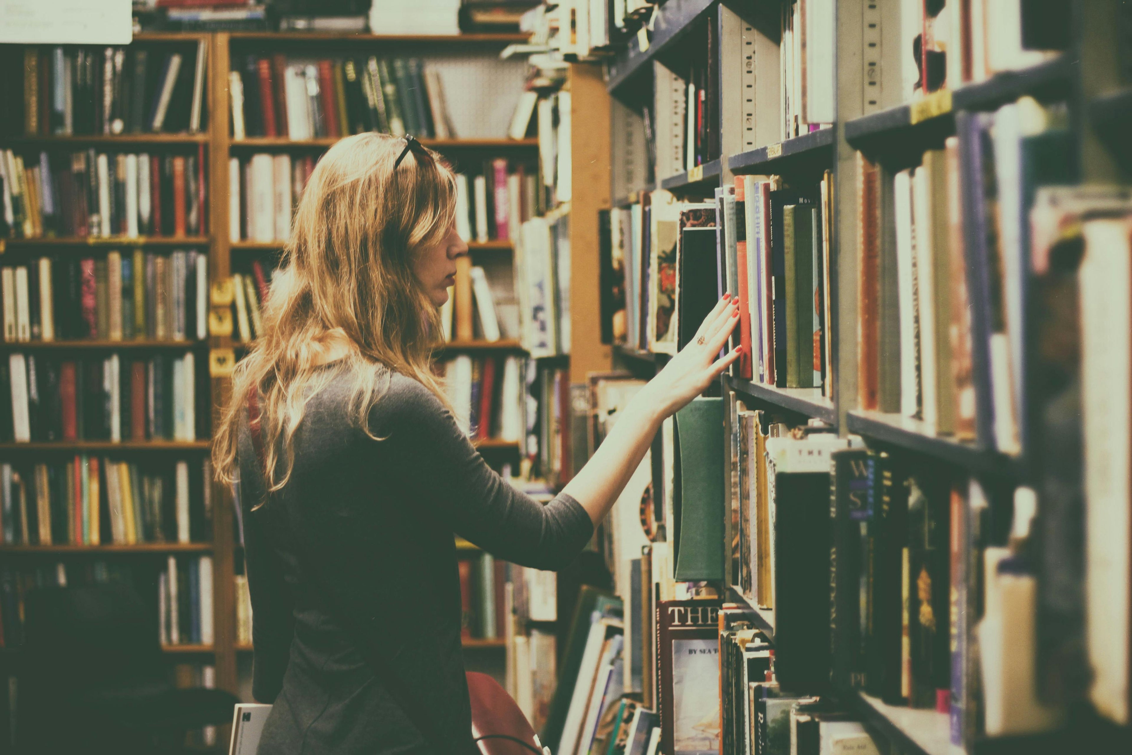 The Uncharted Shelf: Discovering Voices Outside the Mainstream