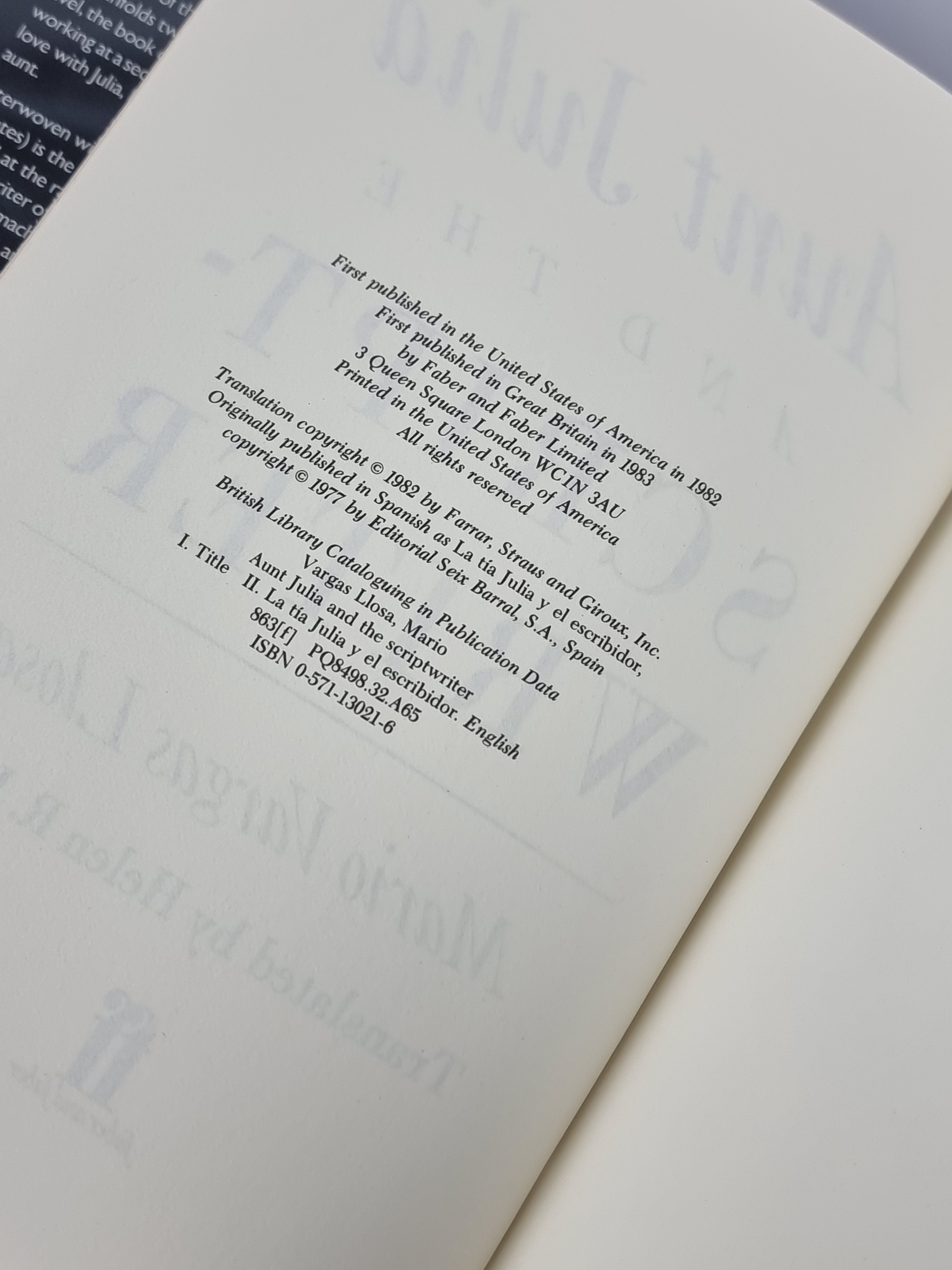 Aunt Julia and the Script Writer, Mario Vargas Llosa — 1st British Edition
