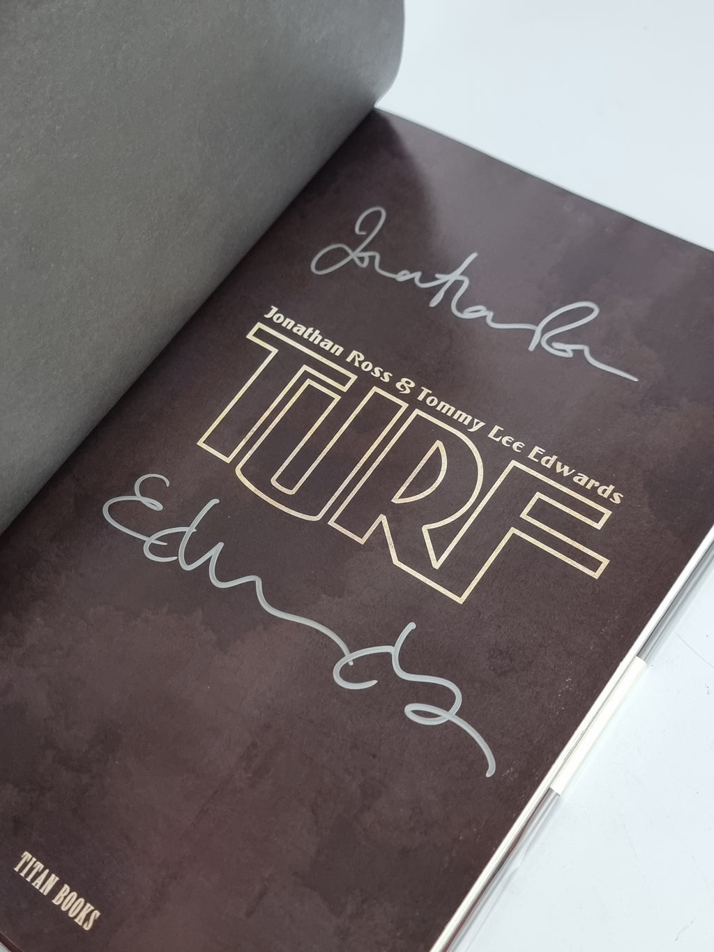 Turf, Jonathan Ross & Tommy Lee Edwards — 1st Edition