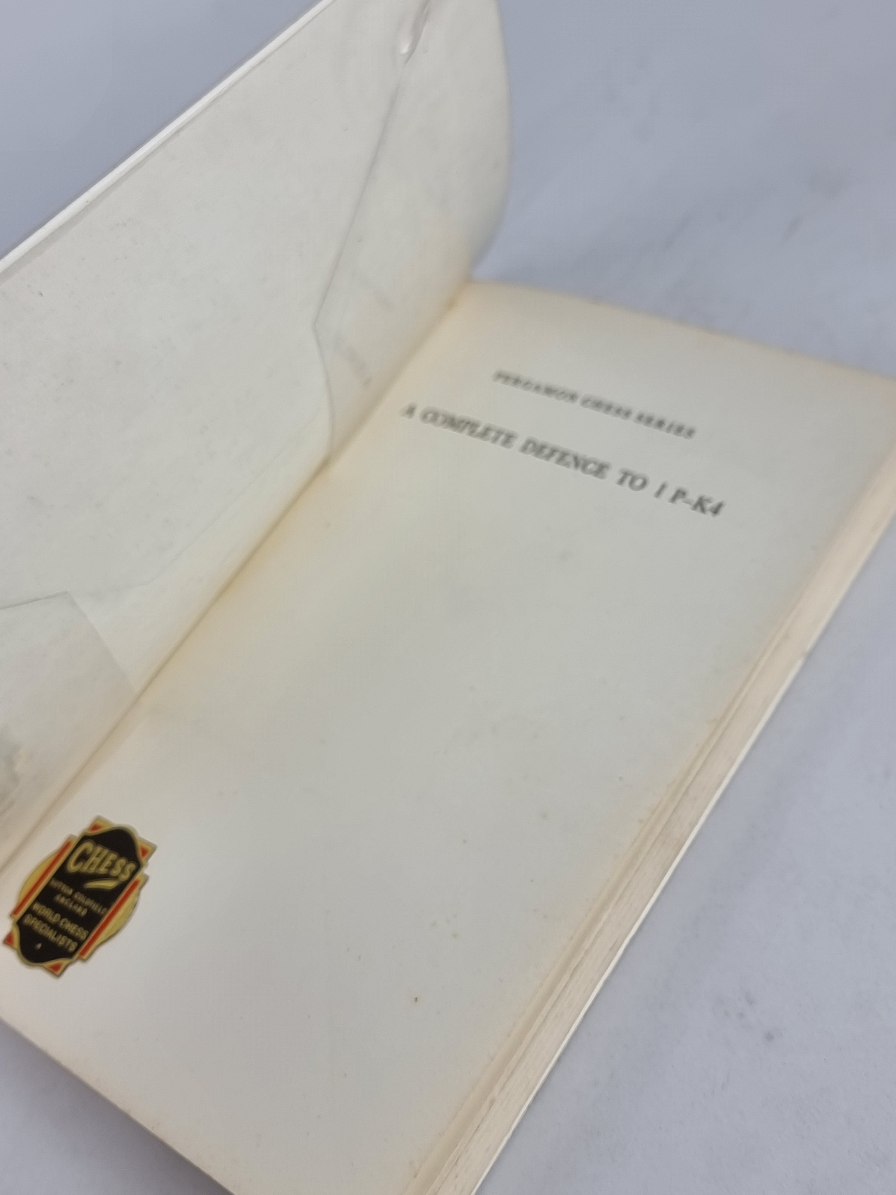 A Complete Defence to 1 P-K4: A Study of Petroff's Defence, David Hooper — 1st Ed