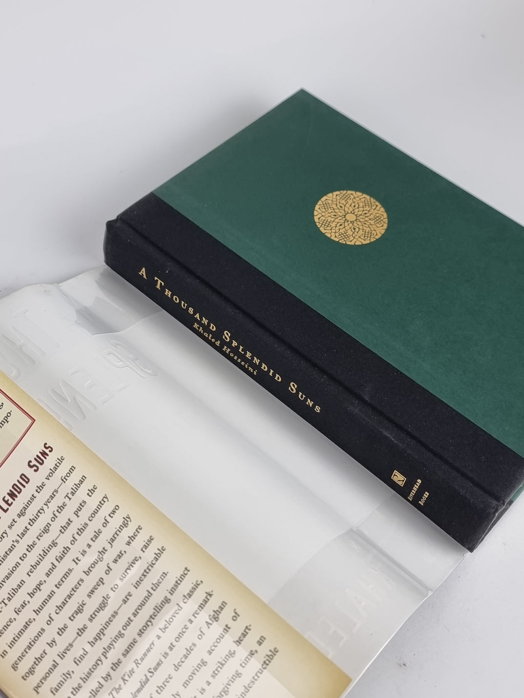 A Thousand Splendid Suns, Khaled Hosseini — 1st Edition