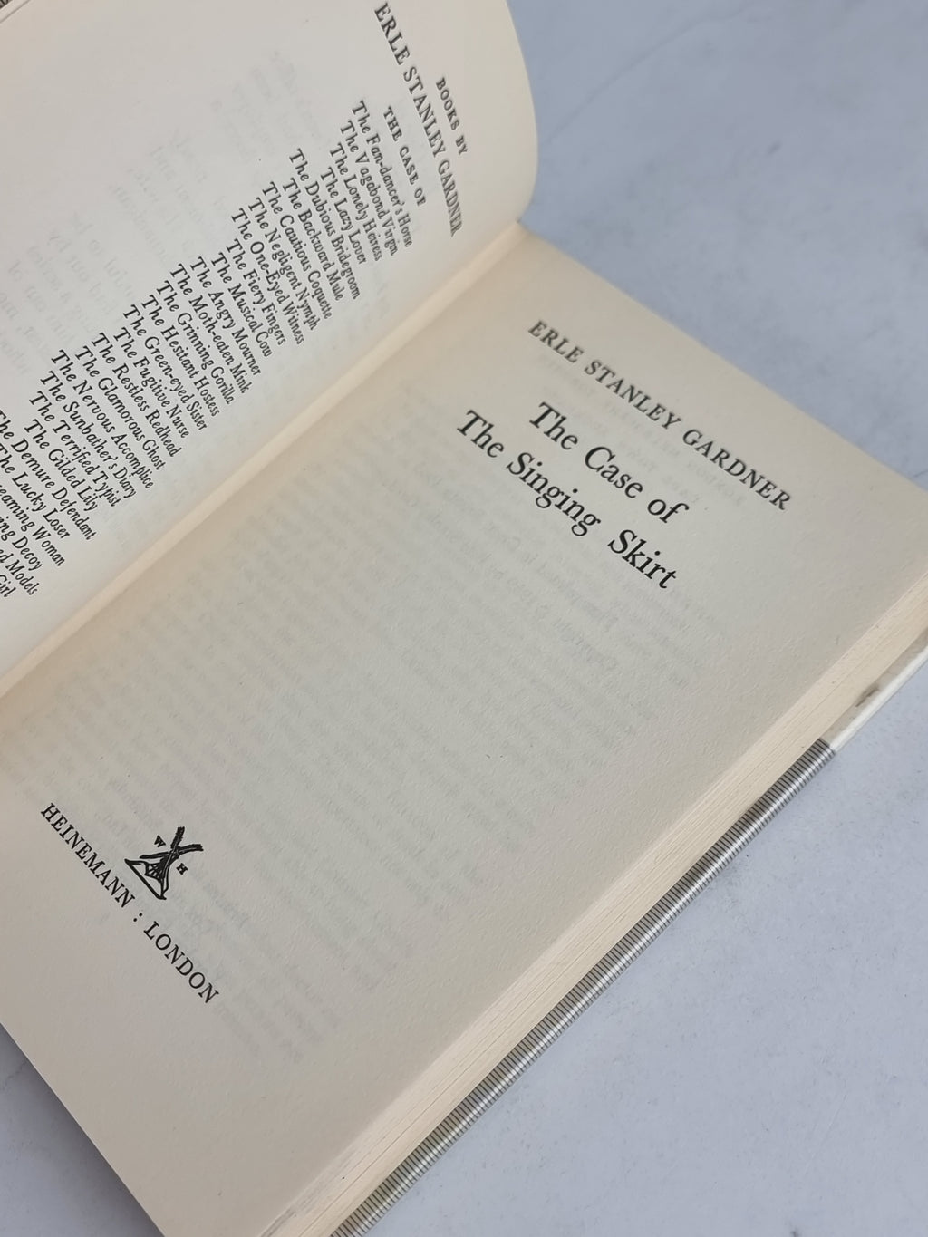 The Case of the Singing Skirt, Erle Stanley Gardner — 1st UK Edition