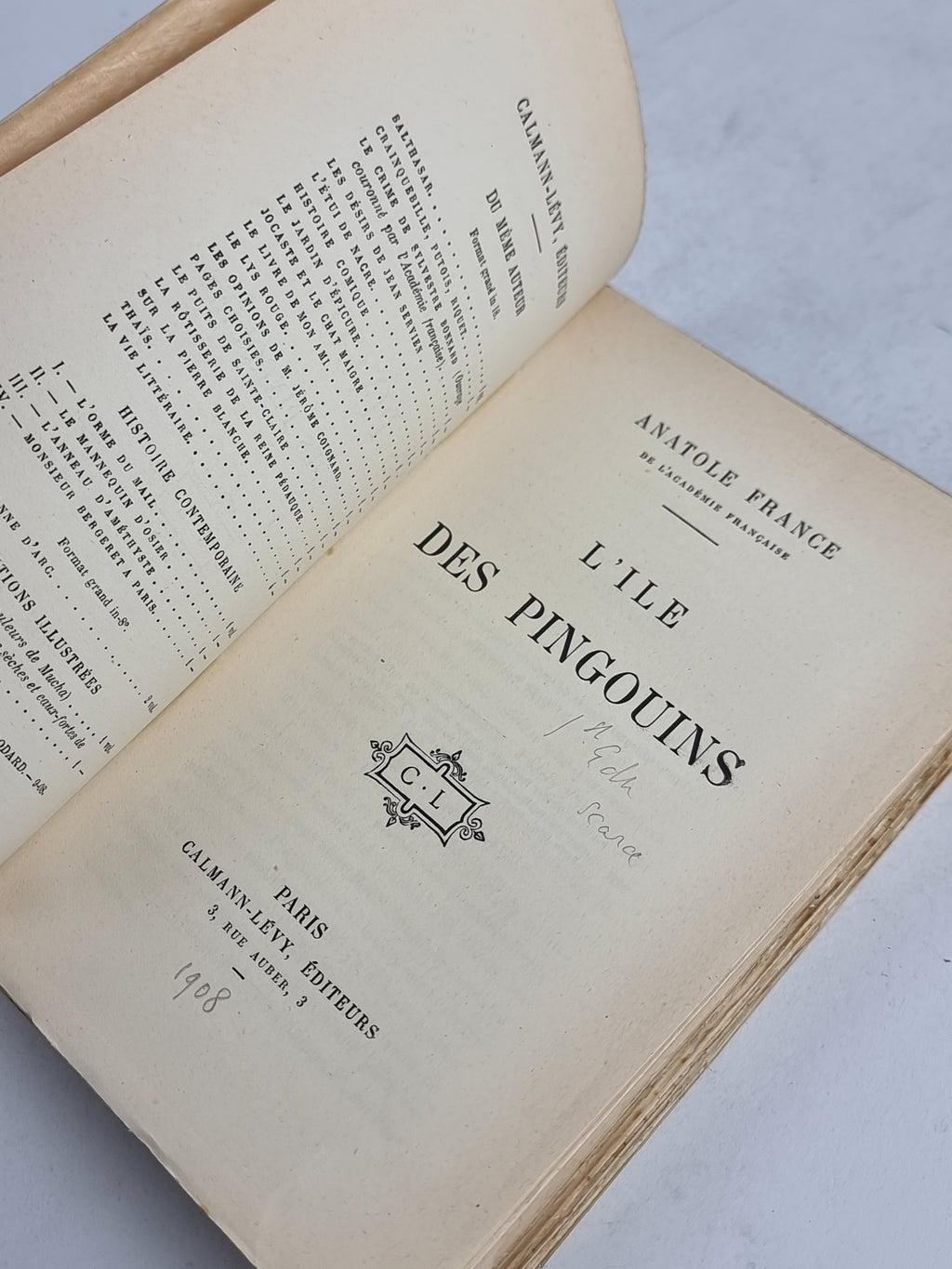 L'Île des Pingouins, Anatole France — 1st Edition