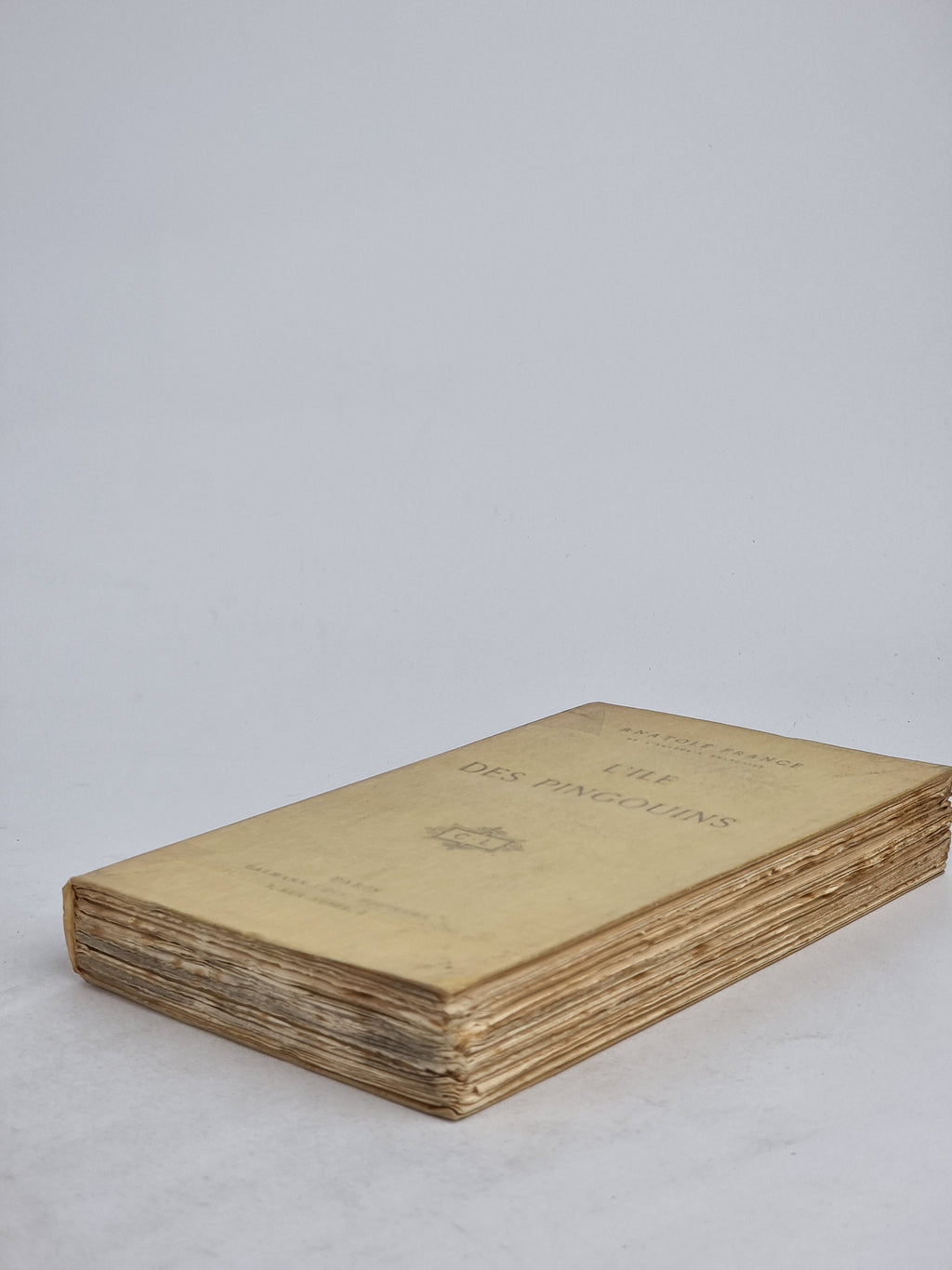 L'Île des Pingouins, Anatole France — 1st Edition