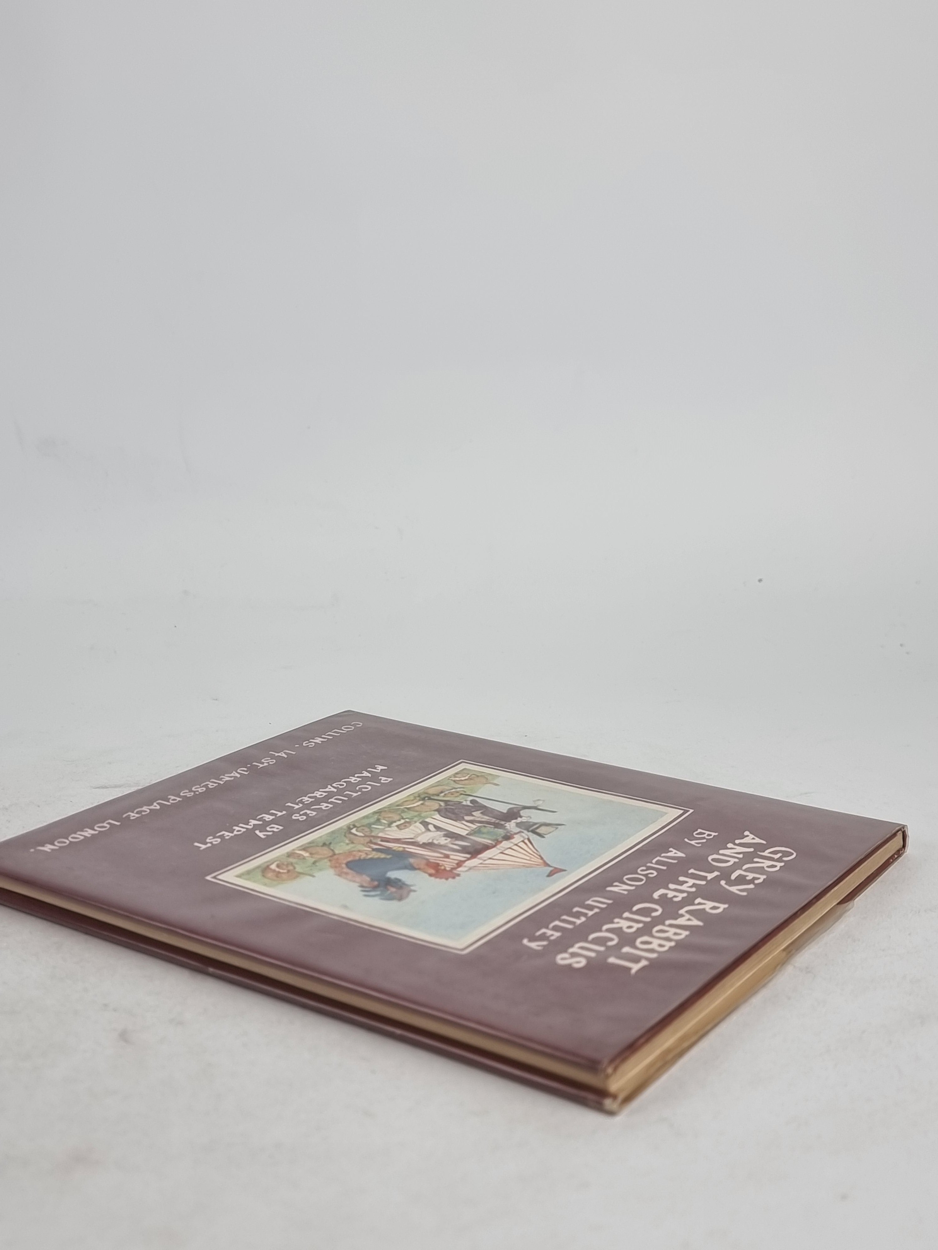 Grey Rabbit and the Circus, Alison Uttley — 1st Edition