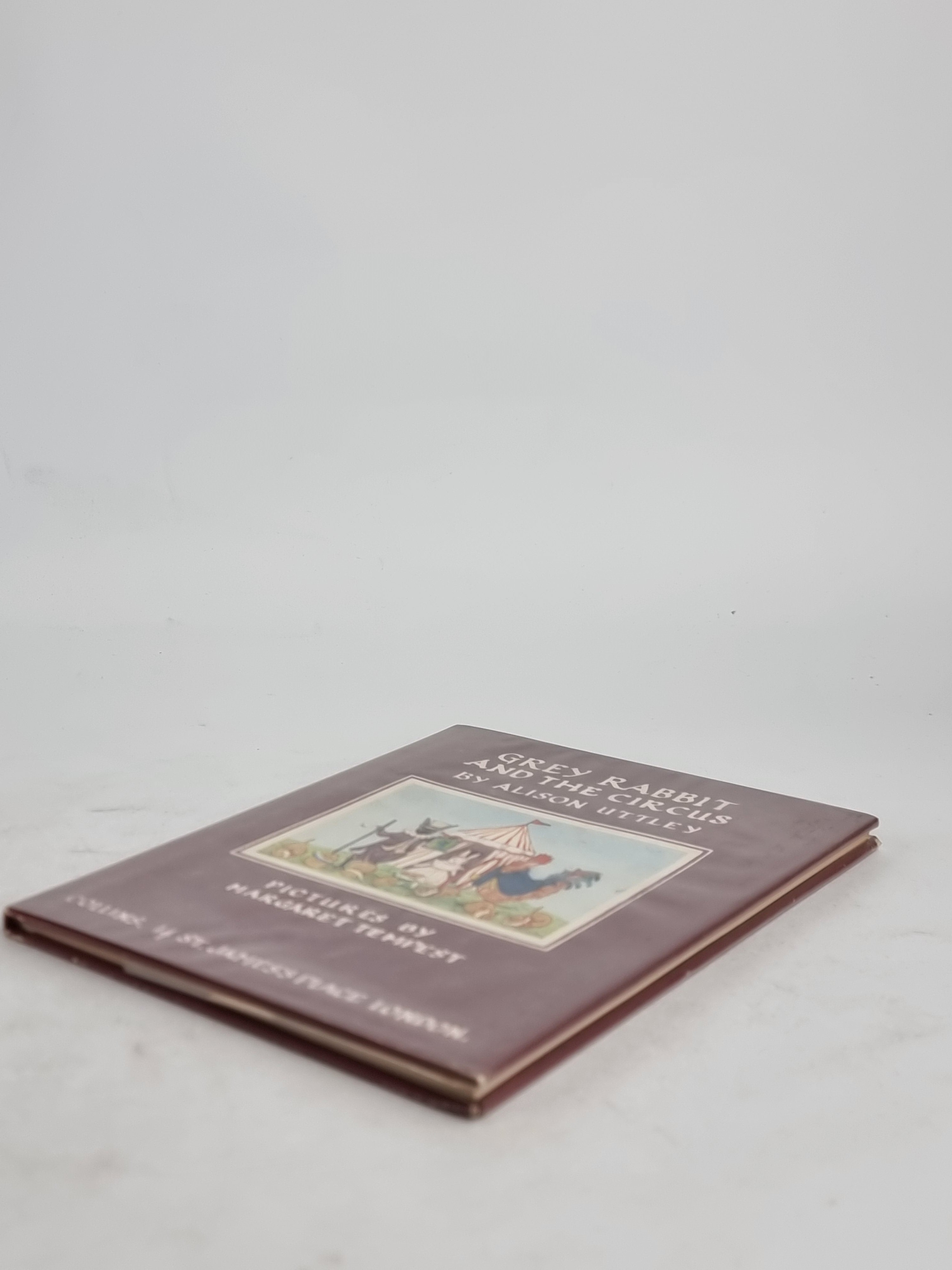 Grey Rabbit and the Circus, Alison Uttley — 1st Edition
