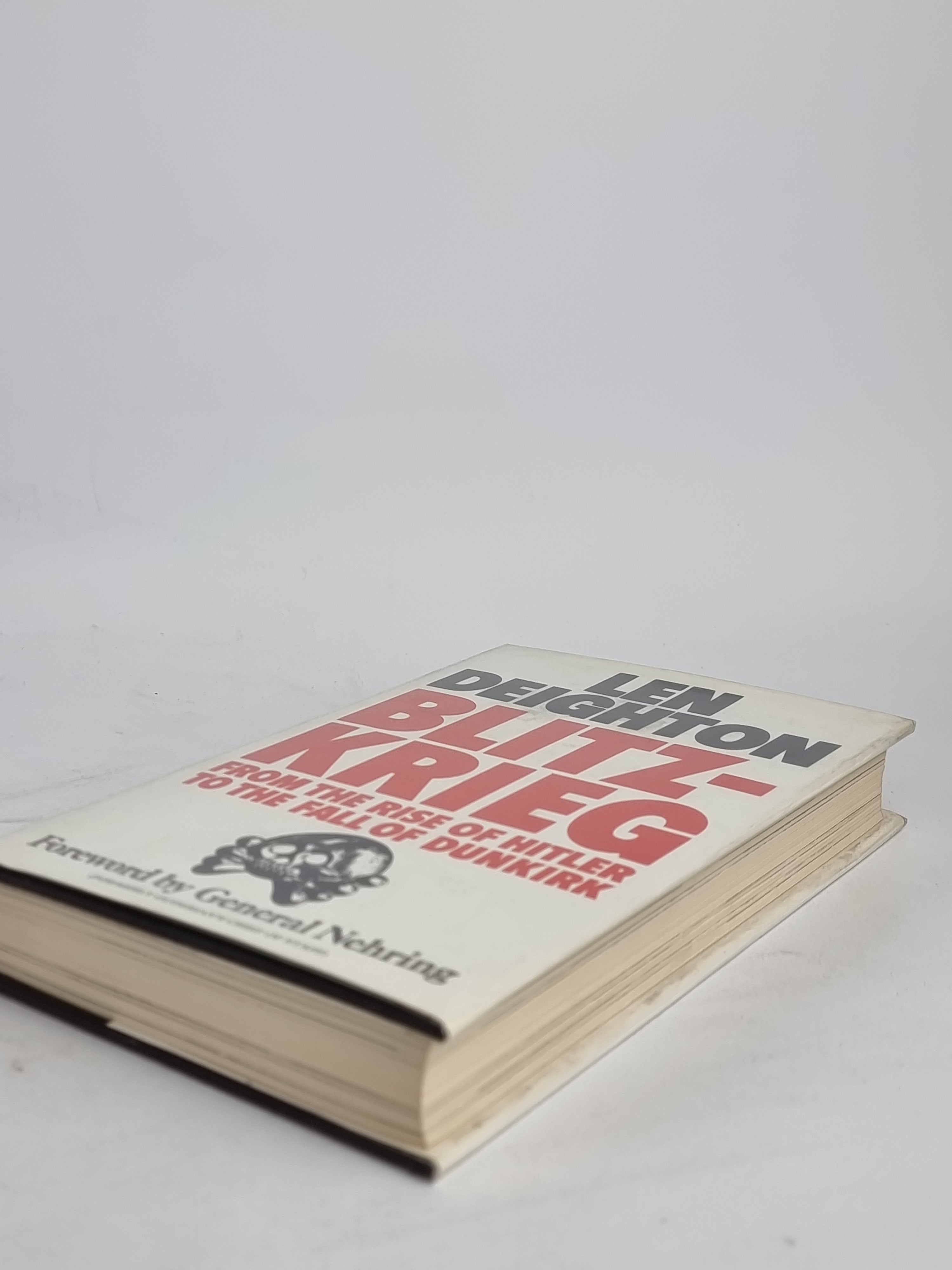 Blitzkrieg: From the Rise of Hitler to the Fall of Dunkirk, Len Deighton — 1st Edition