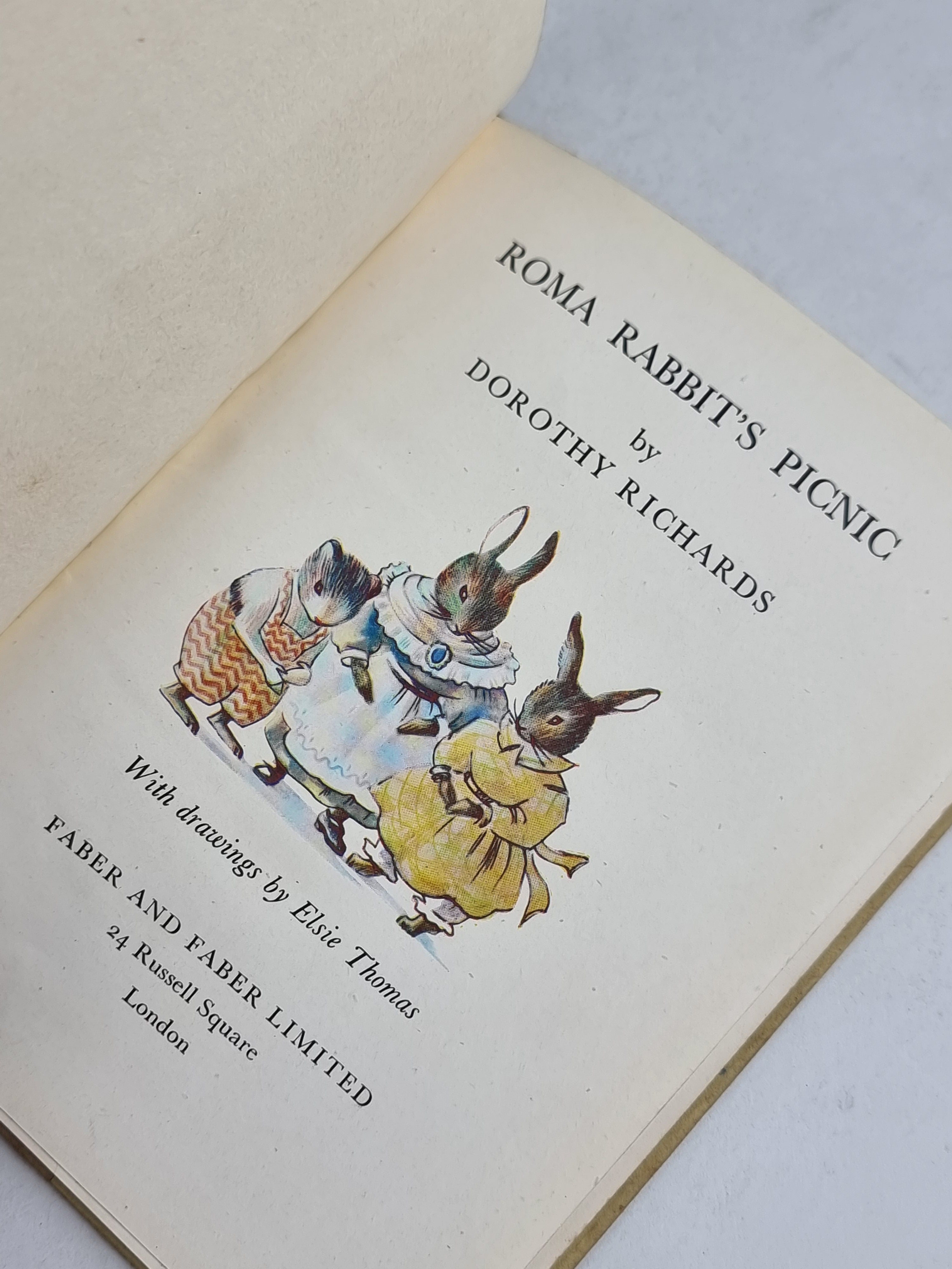 Roma Rabbit's Picnic, Dorothy Richards — 1st Edition