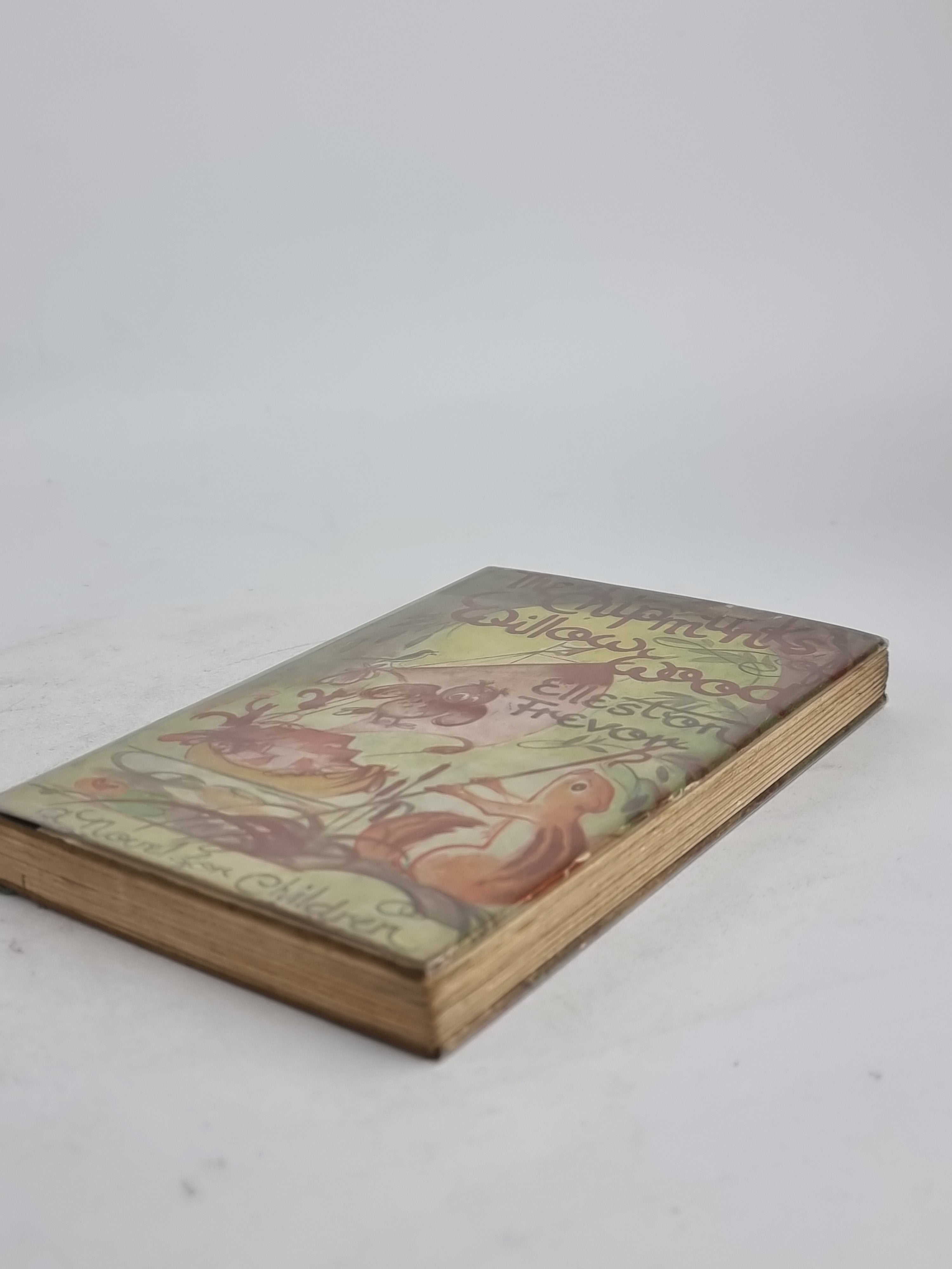 The Chipmunks of Willow Wood, Elleston Trevor — 1st Edition