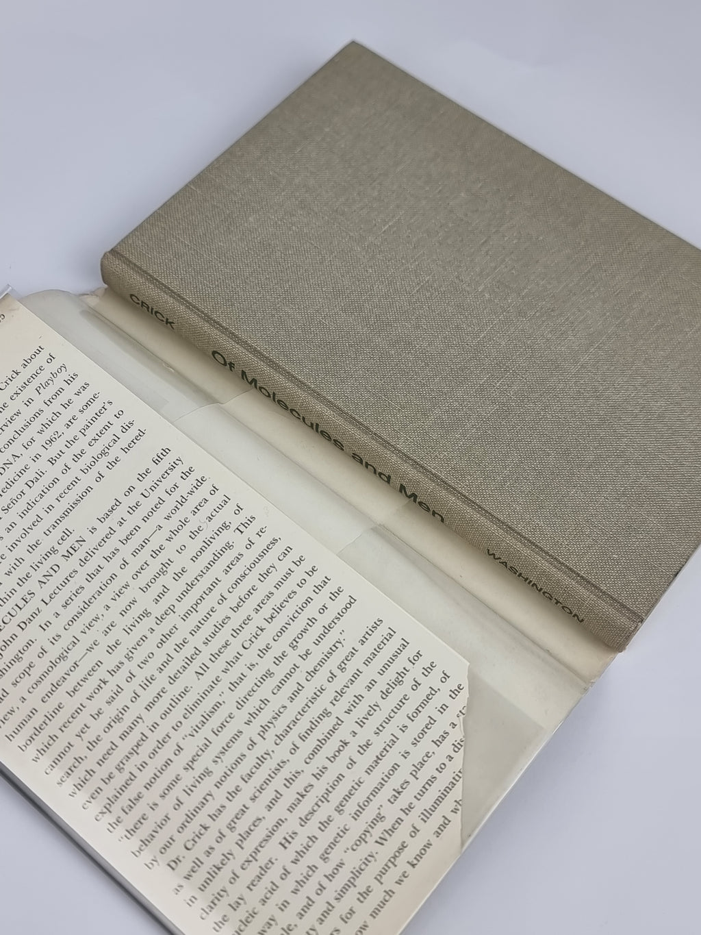 Of Molecules and Men, Francis Crick — 1st Edition