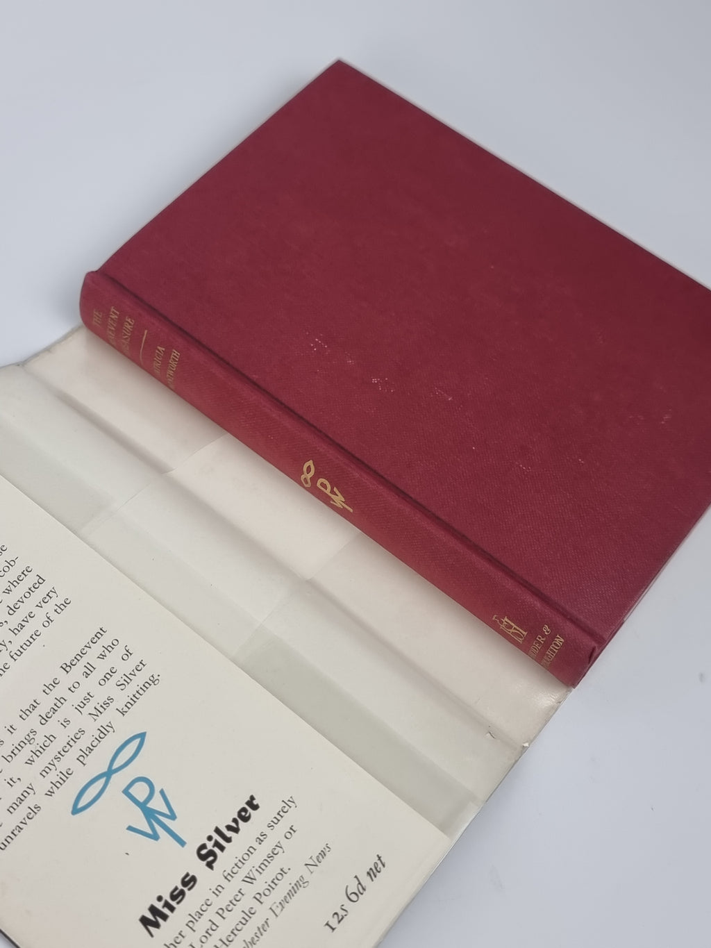 The Benevent Treasure, Patricia Wentworth — 1st Edition