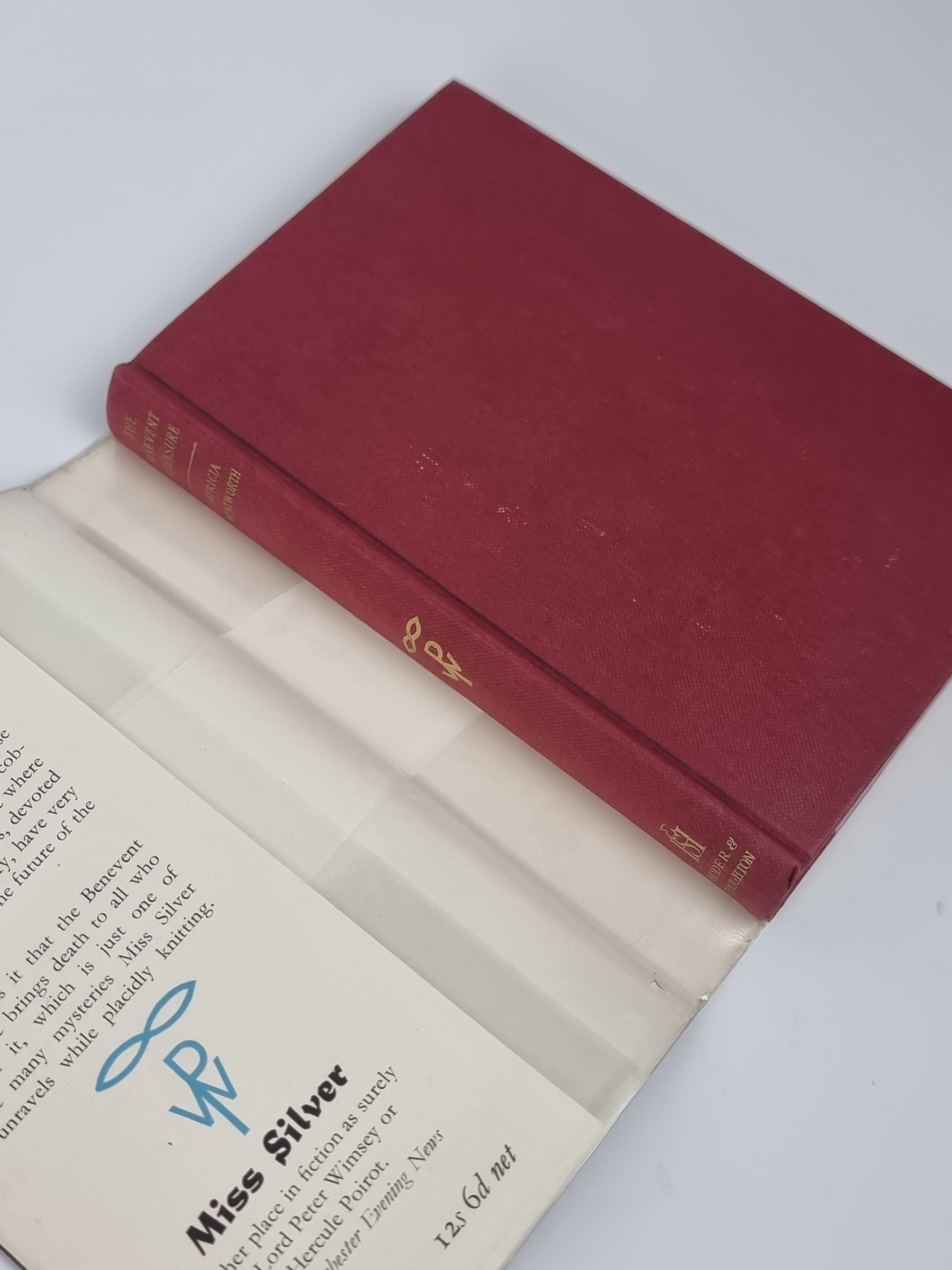 The Benevent Treasure, Patricia Wentworth — 1st Edition