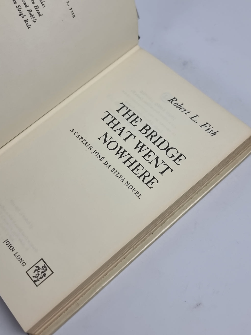 The Bridge That Went Nowhere, Robert L. Fish — 1st UK Edition