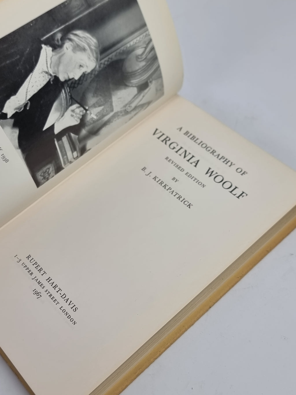 A Bibliography of Virginia Woolf, B. J. Kirkpatrick — 2nd Edition
