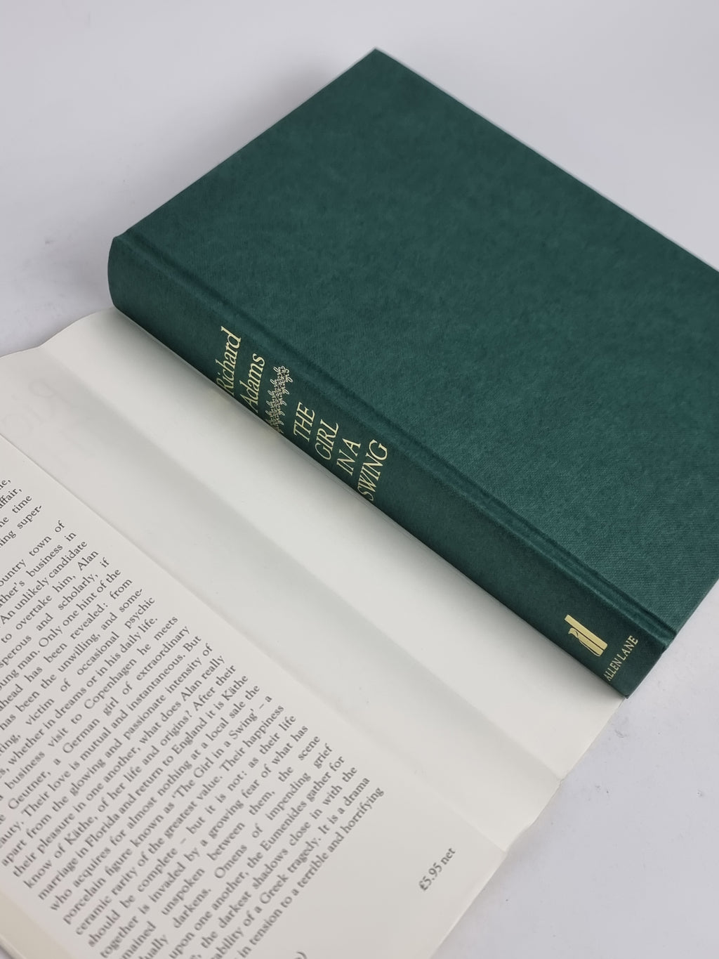 The Girl in a Swing, Richard Adams — 1st Edition
