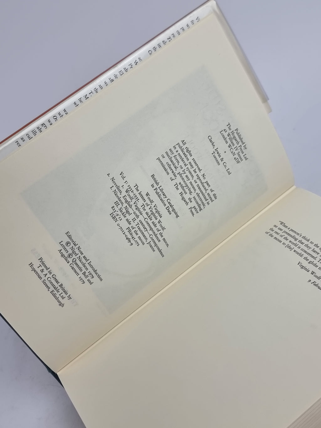 The Sickle Side of the Moon: The Letters of Virginia Woolf, Volume V: 1932–1935