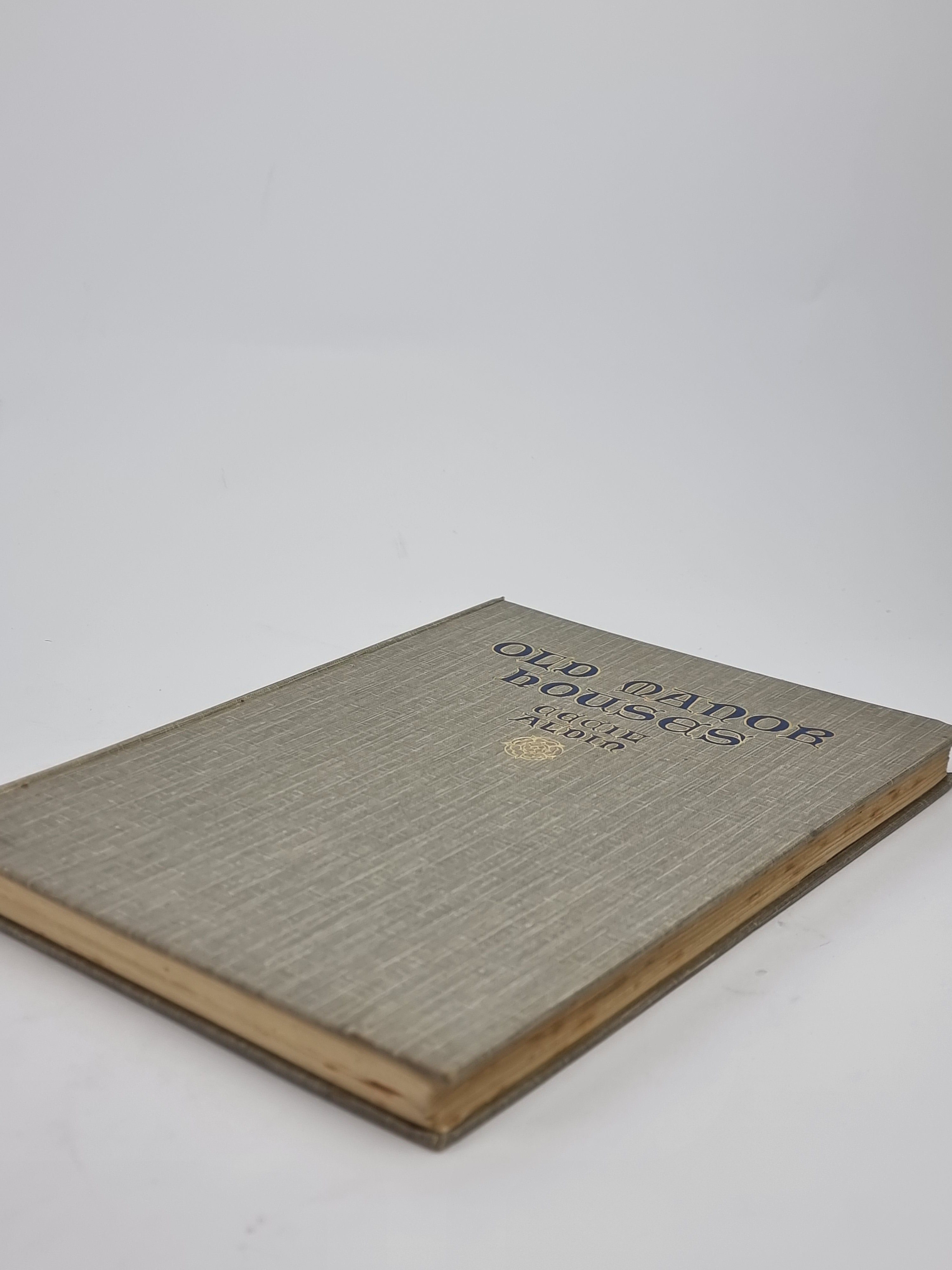 Old Manor Houses, Cecil Aldin — 1st Edition