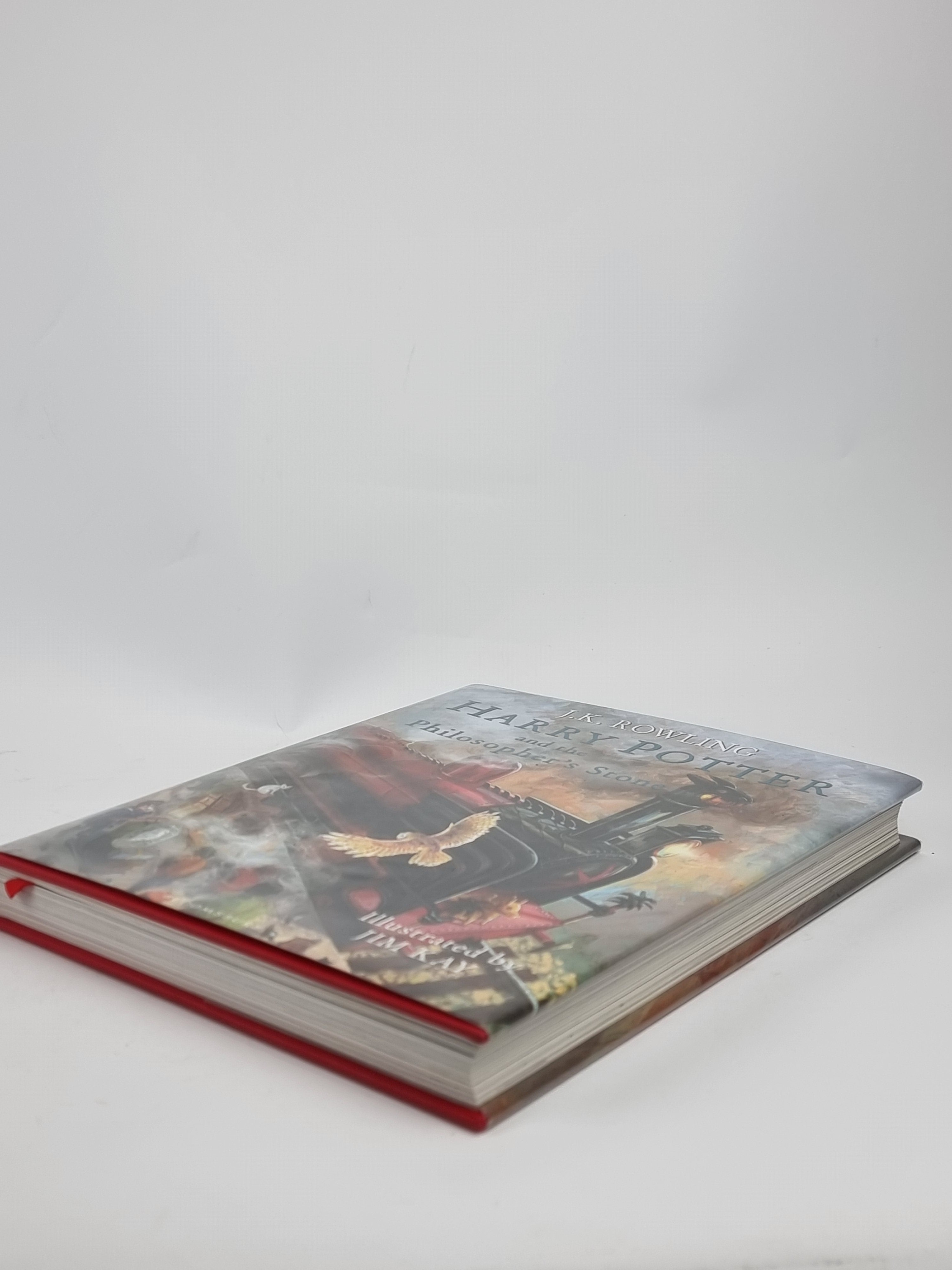 Harry Potter and the Philosopher's Stone, J.K. Rowling — 1st Illustrated Ed
