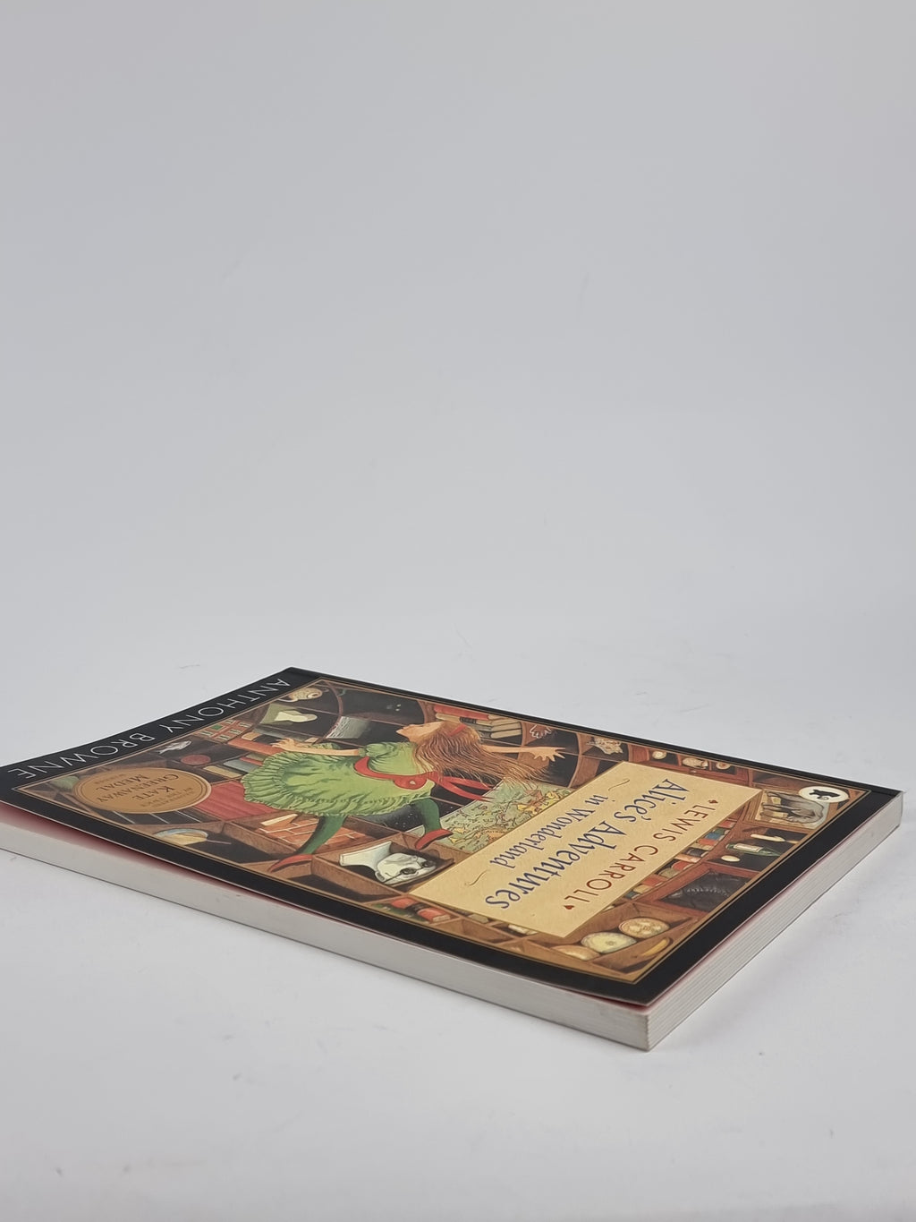 Alice's Adventures in Wonderland, Lewis Carroll — 2016 Walker Books Ed