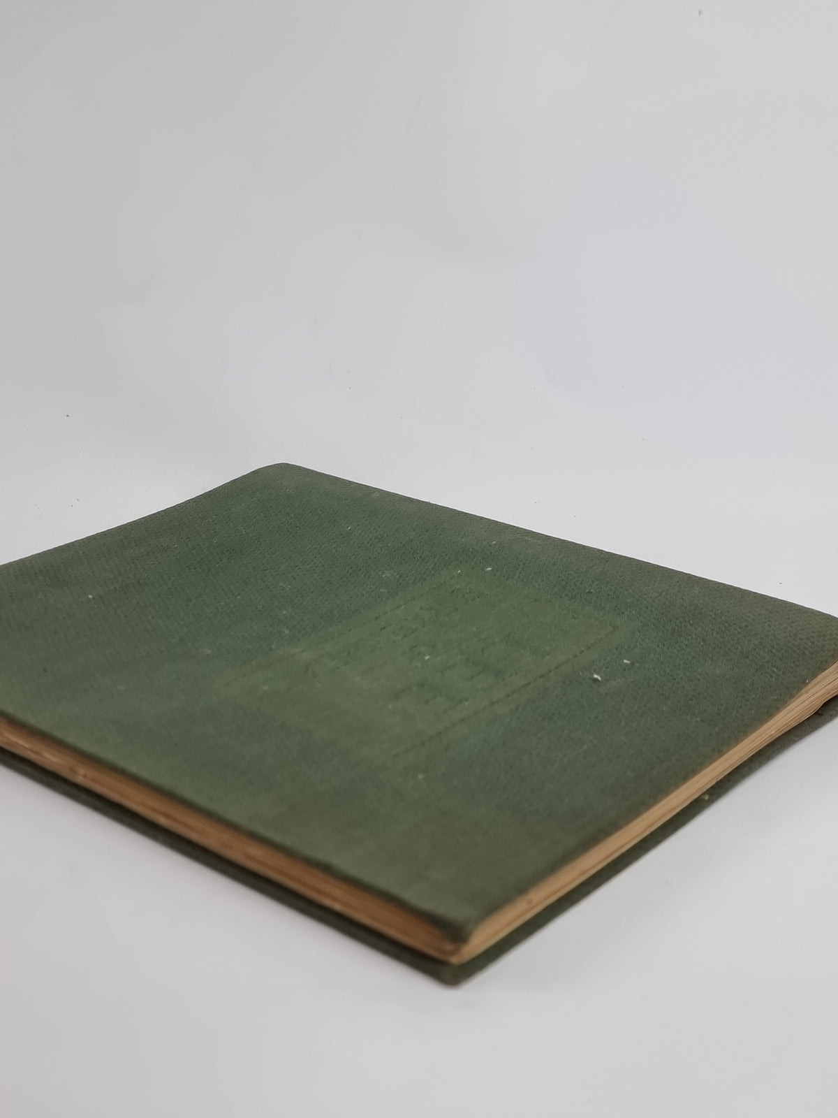 Foreword to the Lee-Fabrics Colour Portfolio, Arthur H. Lee & Sons — 1st Ed