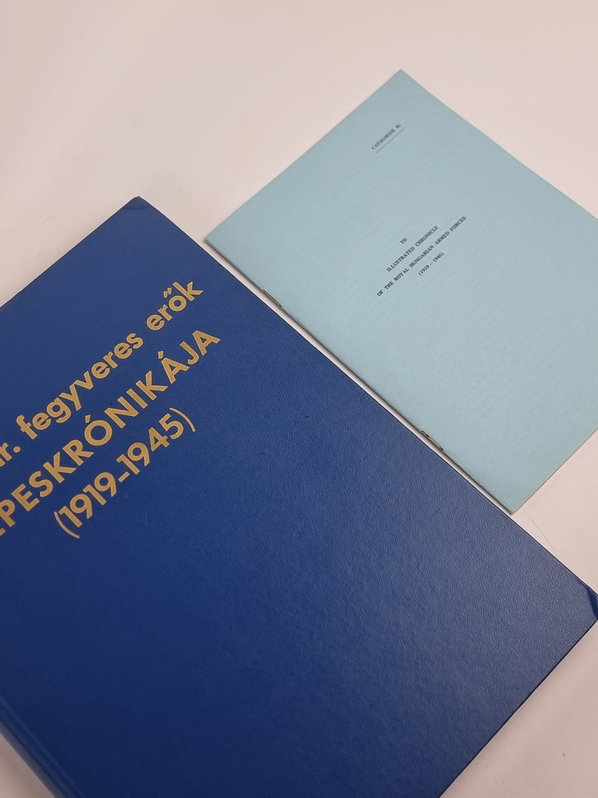 A m. kir. fegyveres erők képeskrónikája (1919-1945), Vitézi Szék — 1st Edition