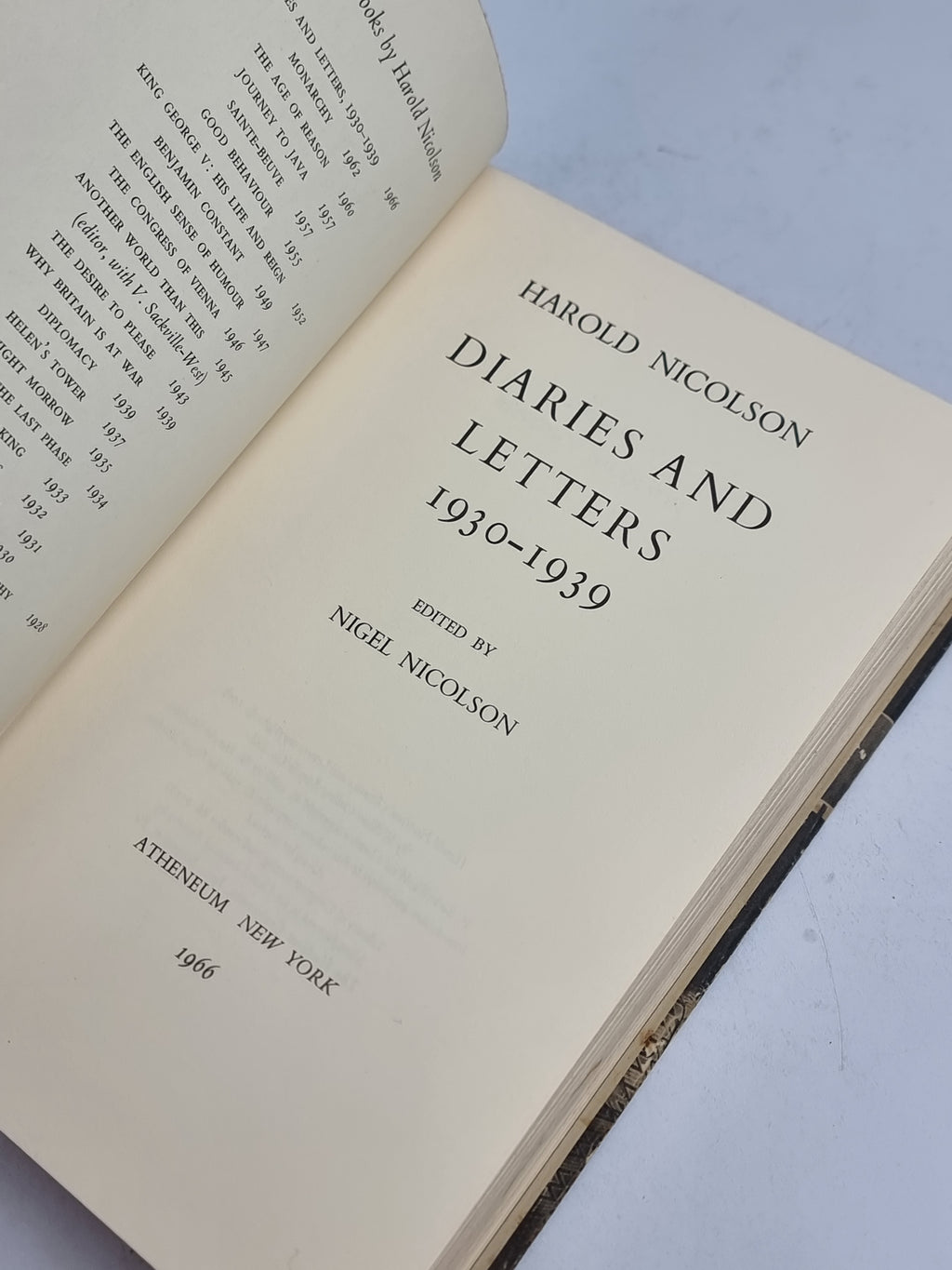 Diaries and Letters 1930-1939, Harold Nicolson (Edited by Nigel Nicolson)