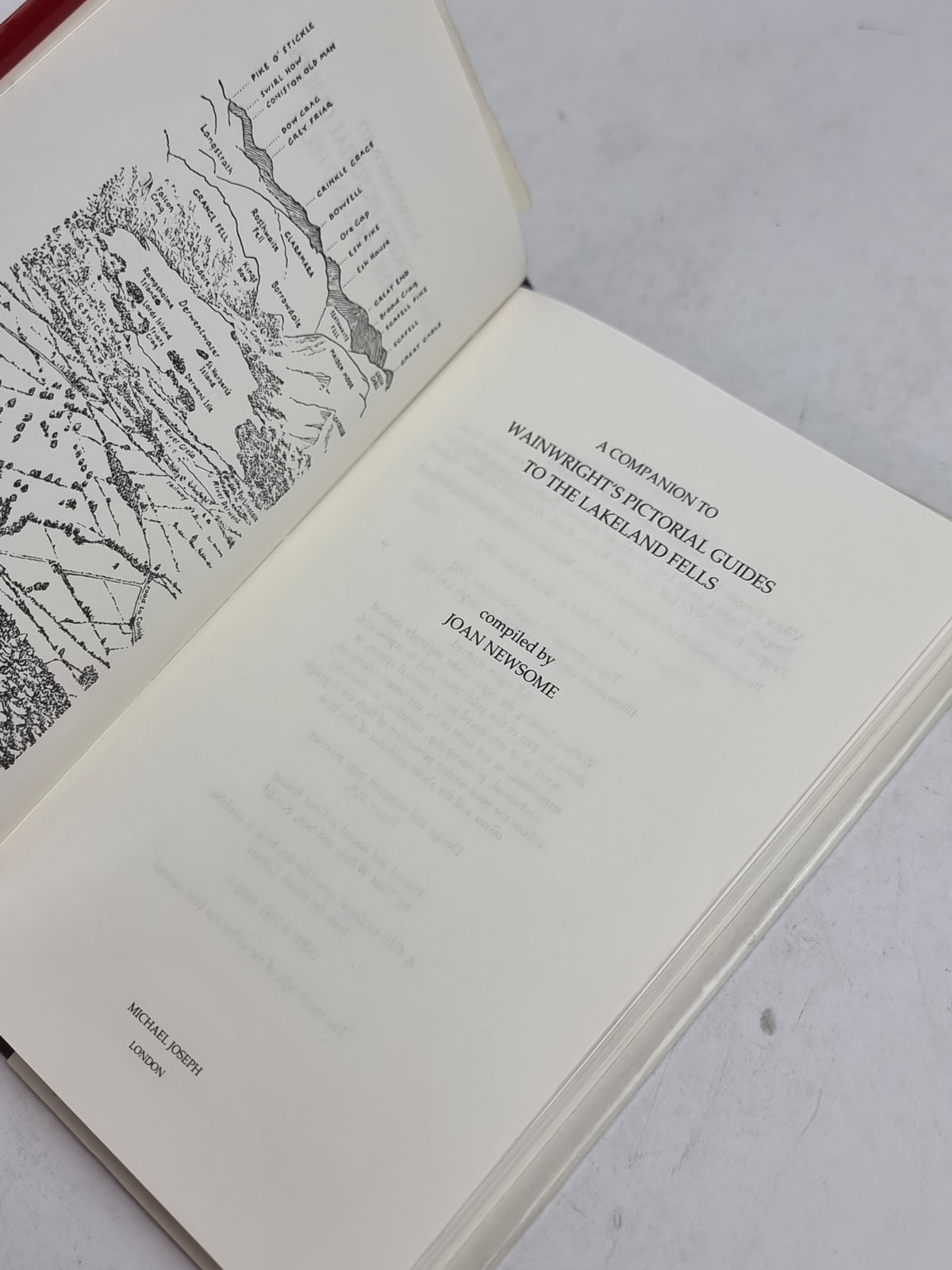 A Companion to Wainwright's Pictorial Guides to the Lakeland Fells — 1st Ed