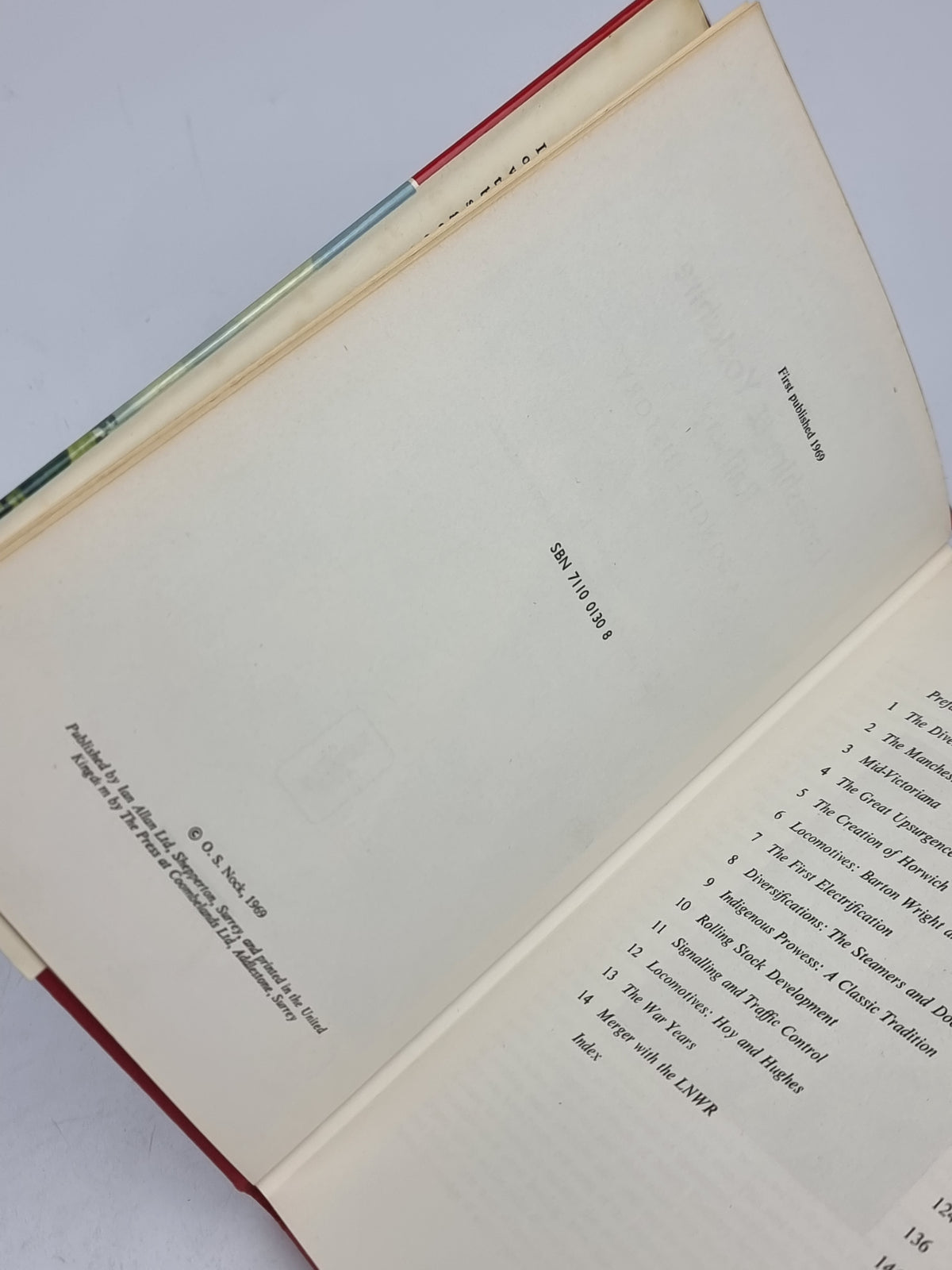 The Lancashire & Yorkshire Railway: A Concise History, O. S. Nock — 1st Ed