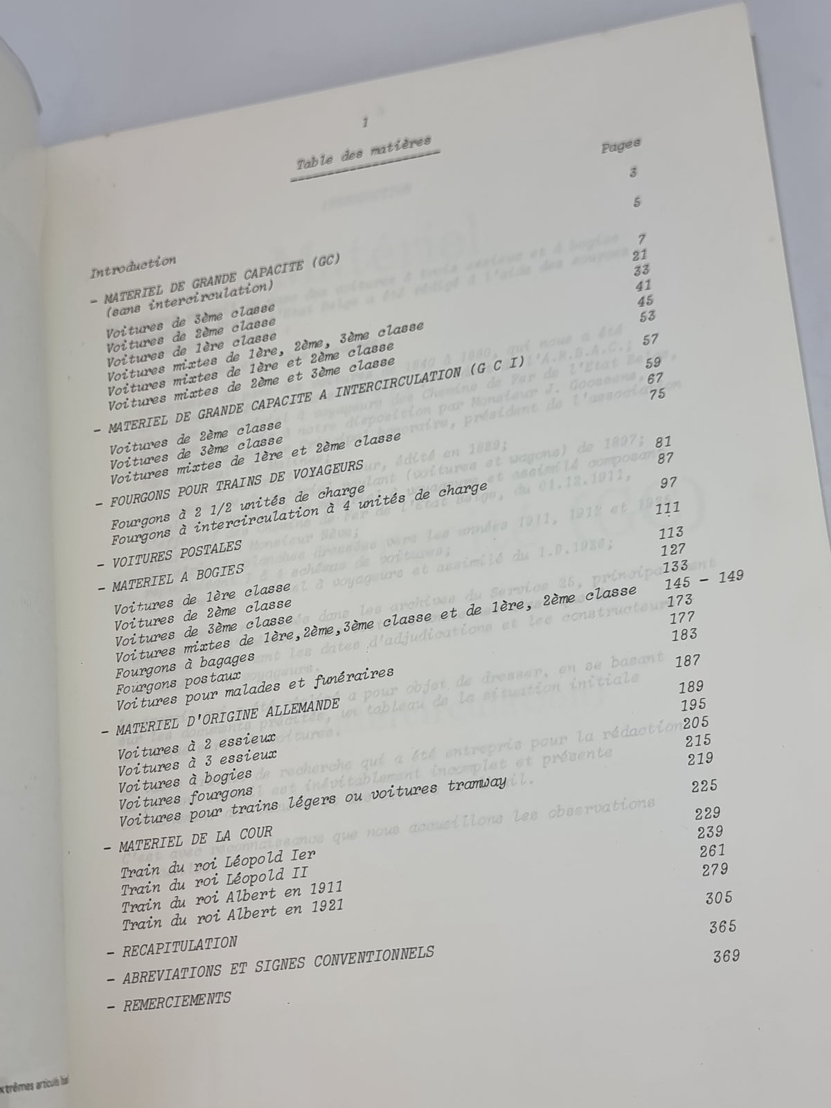Recueil du materiel à voyageurs à trois essieux et à bogies de l'Etat belge 1835-1926