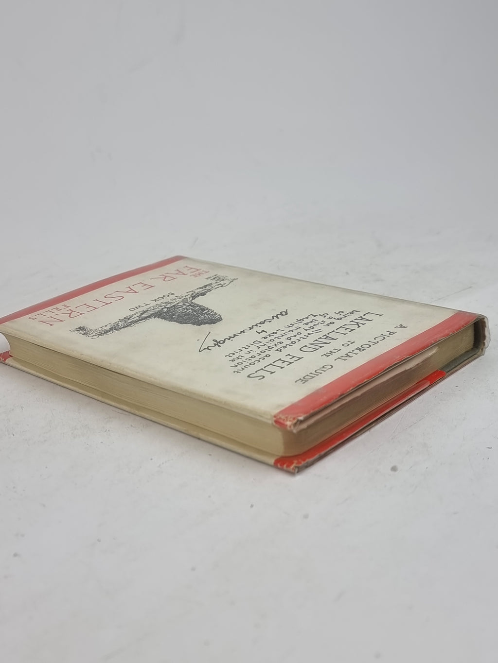 A Pictorial Guide to the Lakeland Fells: Book Two, The Far Eastern Fells — 1st Ed