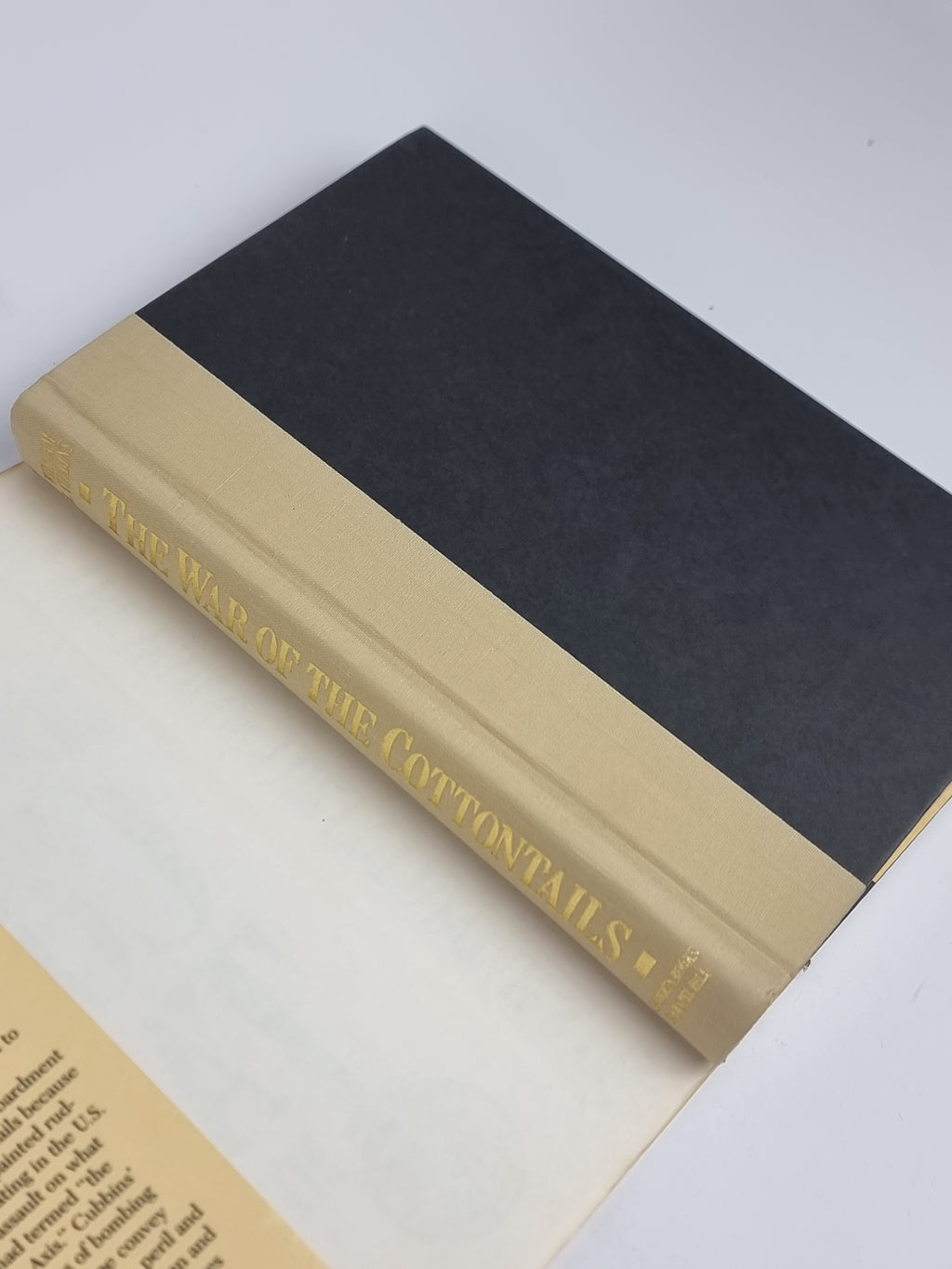 The War of the Cottontails, William R. Cubbins — 1st Edition