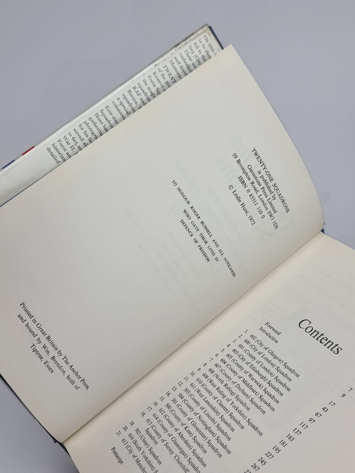 Twenty-One Squadrons, Leslie Hunt — 1st Edition