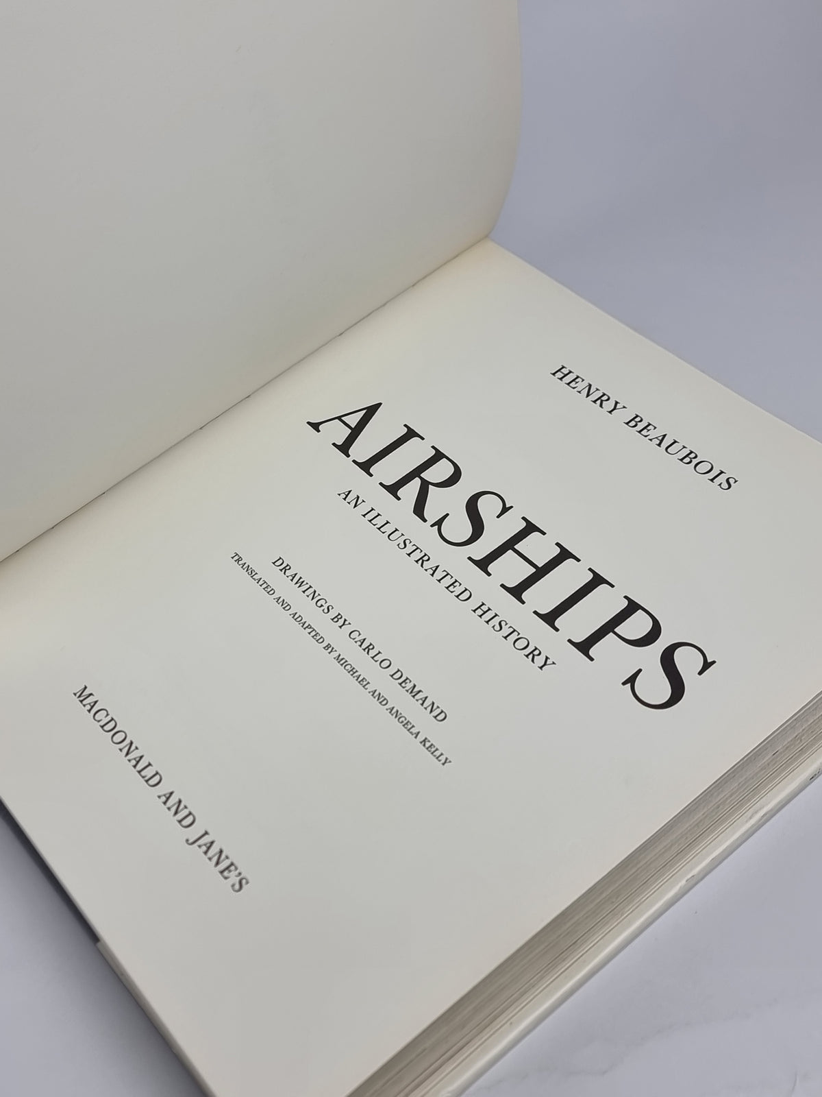 Airships: An Illustrated History, Henry Beaubois — 1st Edition