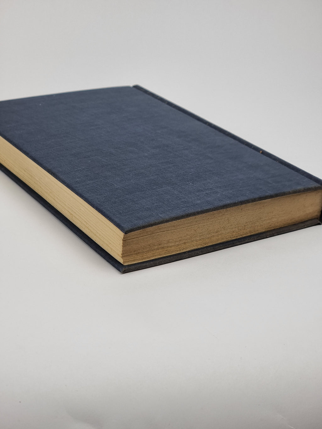 Charles Dickens: The World of His Novels, J. Hillis Miller — 1st Edition