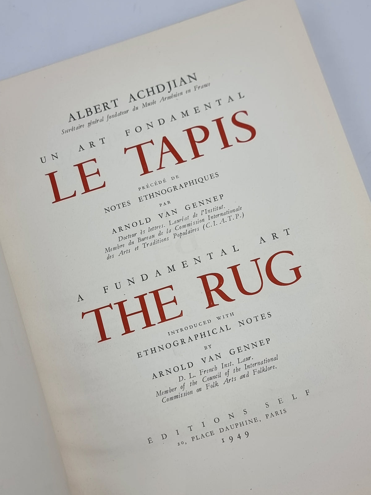 Le Tapis (The Rug), Albert Achdjian — 1st Edition