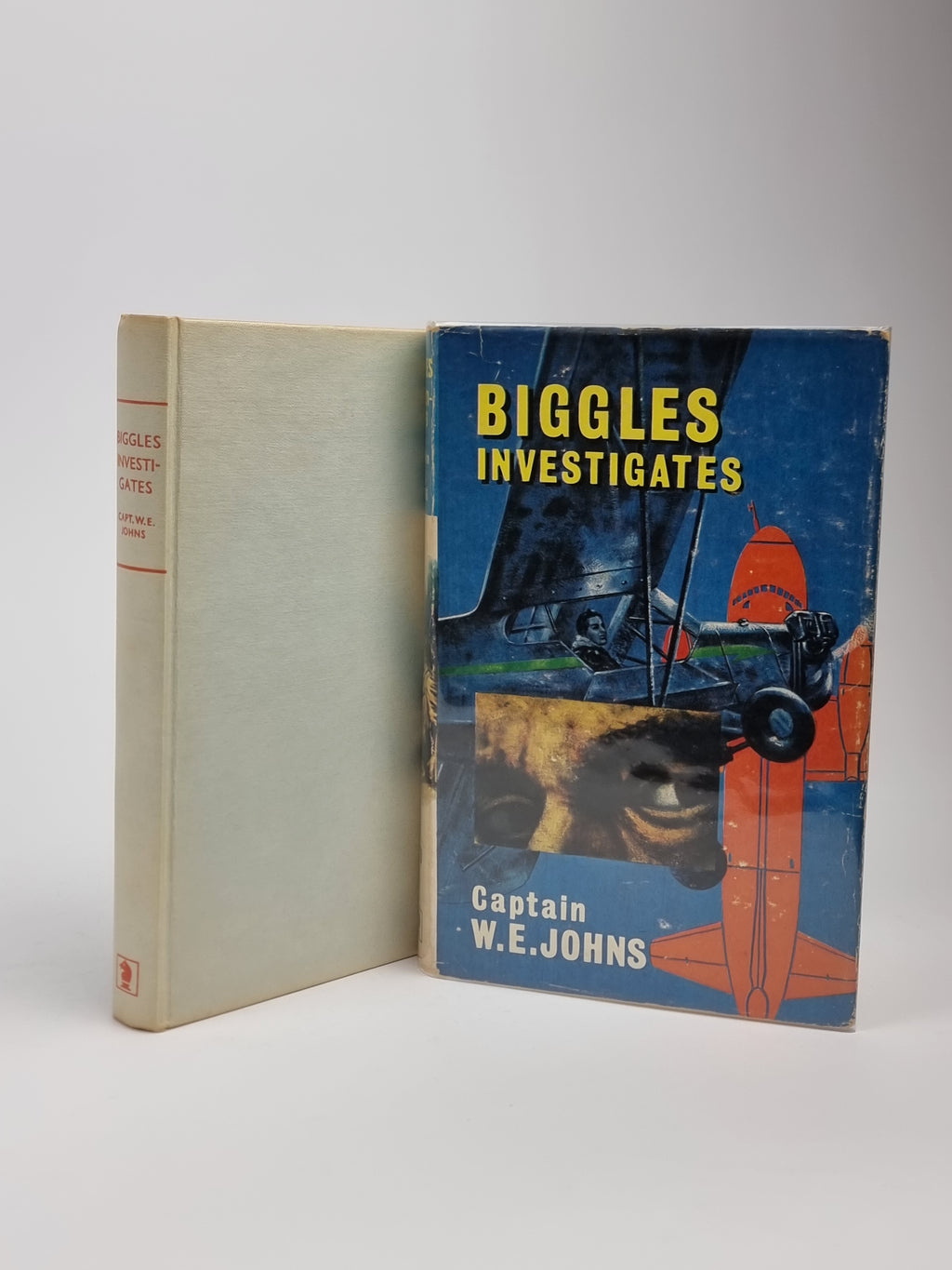 Biggles Investigates, Captain W. E. Johns — 1st Edition