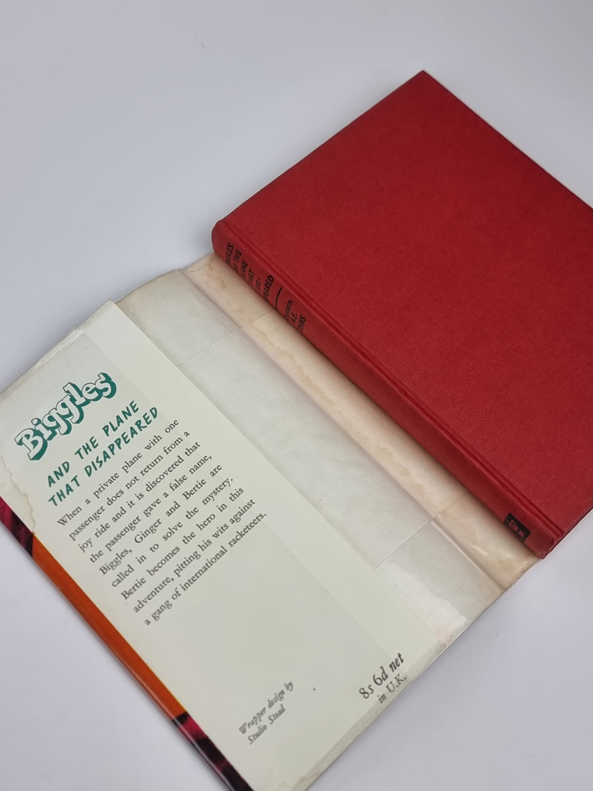 Biggles and the Plane That Disappeared, Captain W. E. Johns — 1st Edition