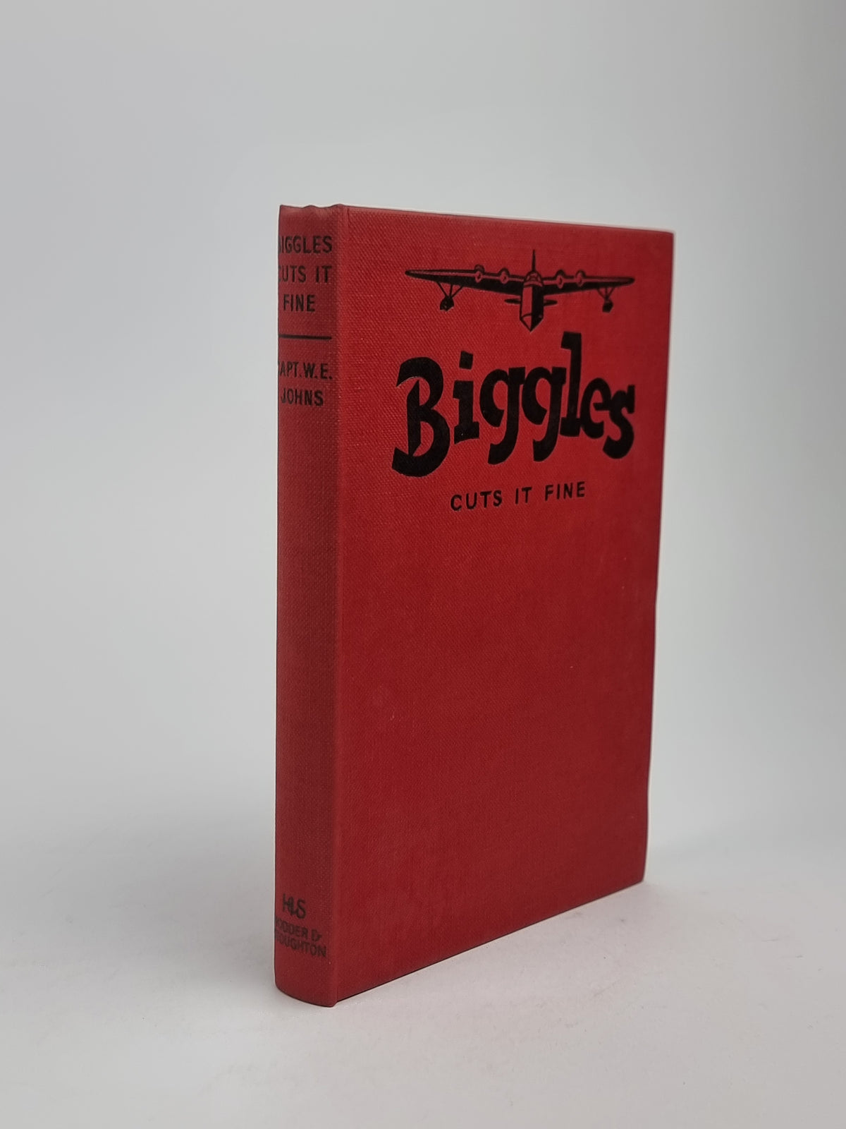 Biggles Cuts It Fine, Captain W. E. Johns — 1st Edition