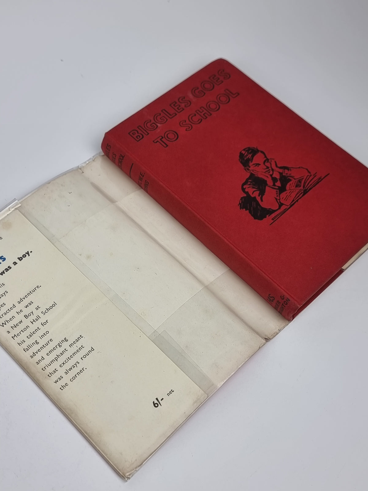 Biggles Goes to School, Captain W. E. Johns — 1st Edition