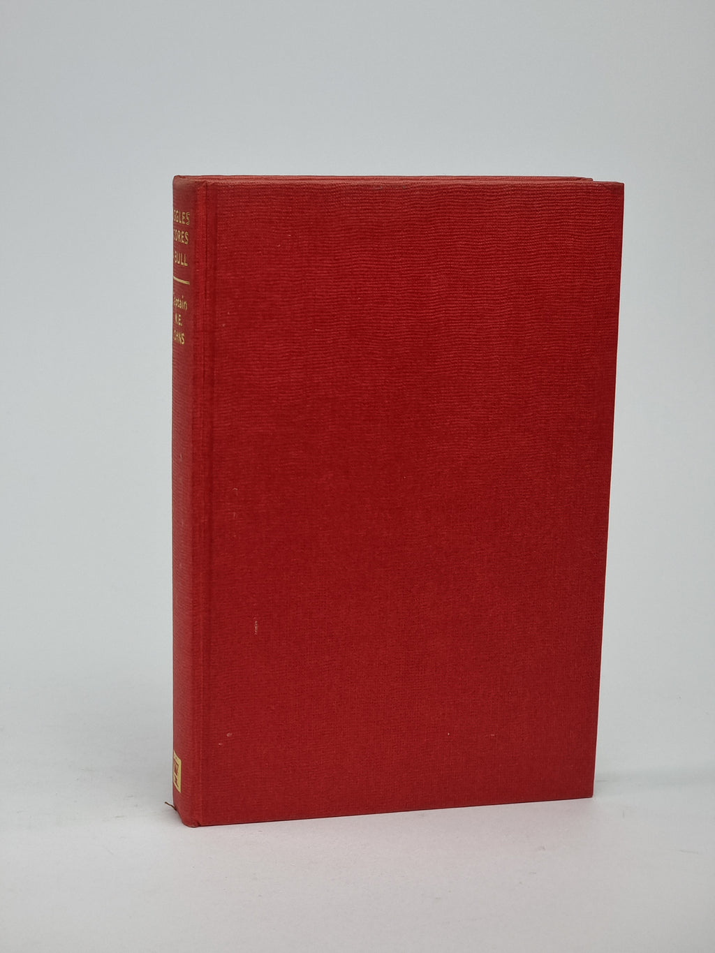 Biggles Scores a Bull, Captain W. E. Johns — 1st Edition