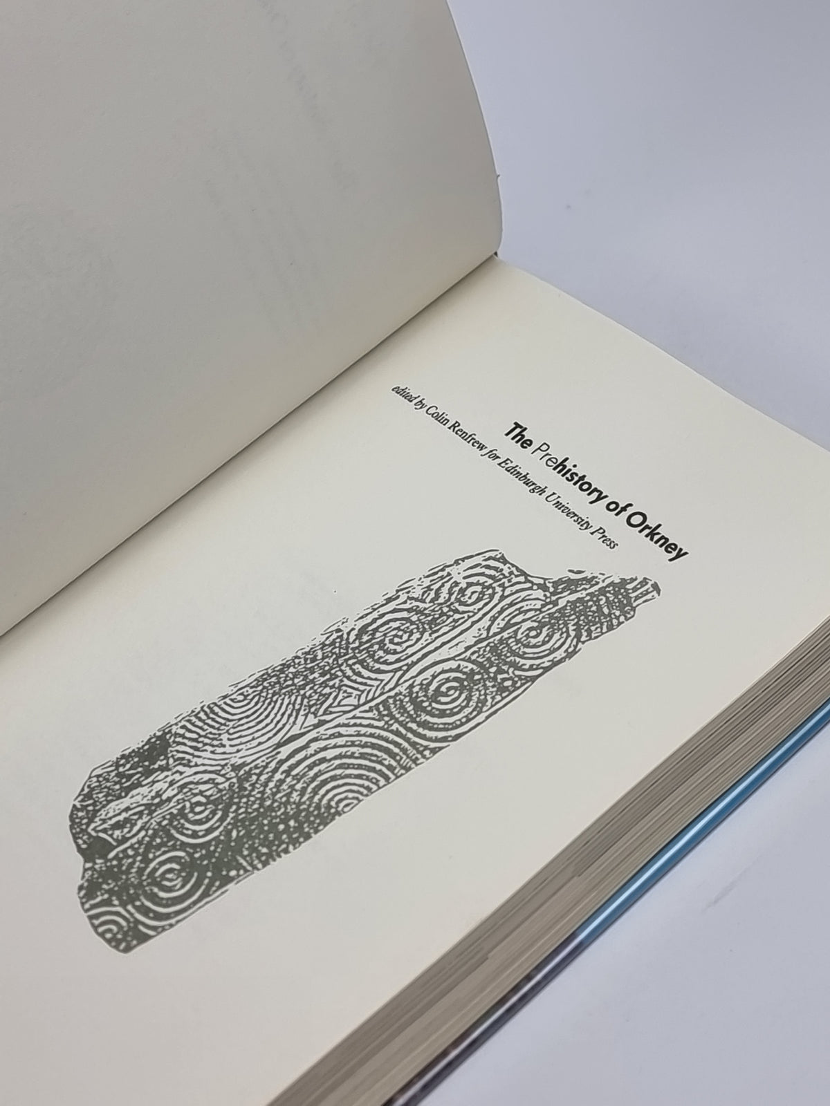 The Prehistory of Orkney, Colin Renfrew — 1st Edition