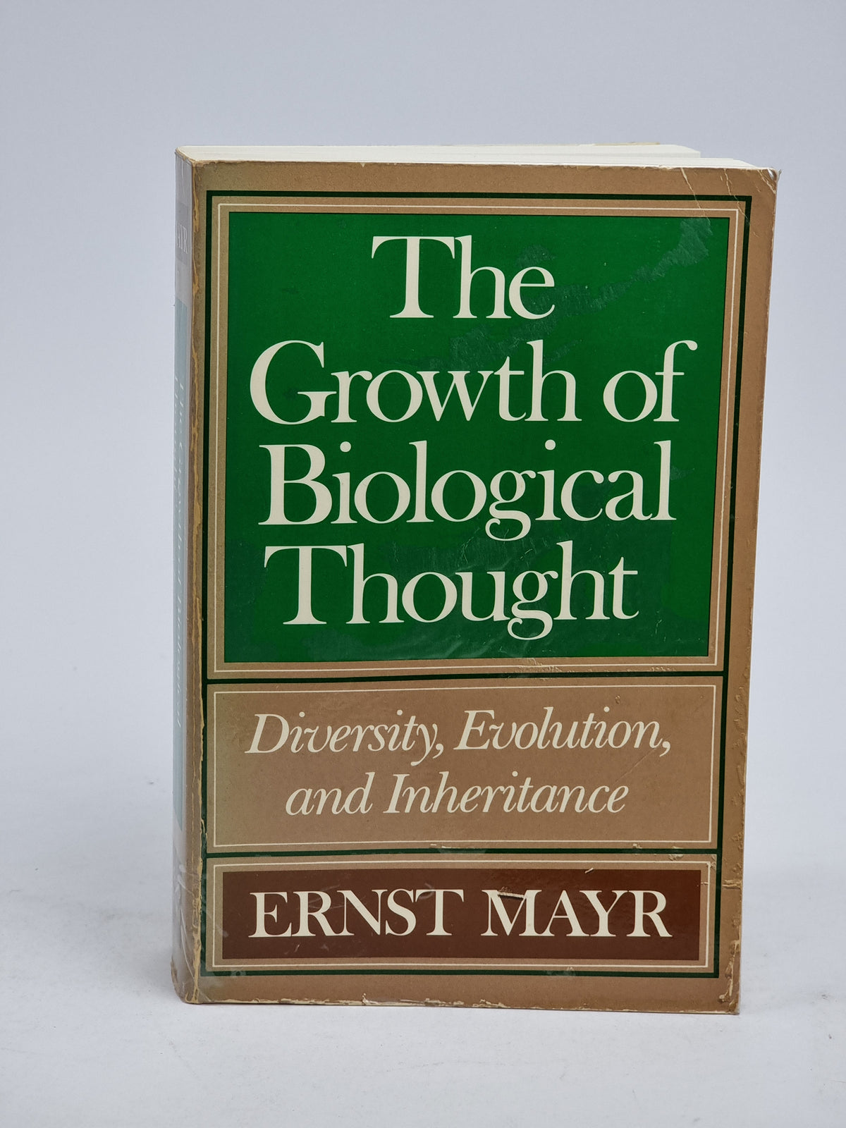 The Growth of Biological Thought: Diversity, Evolution, and Inheritance