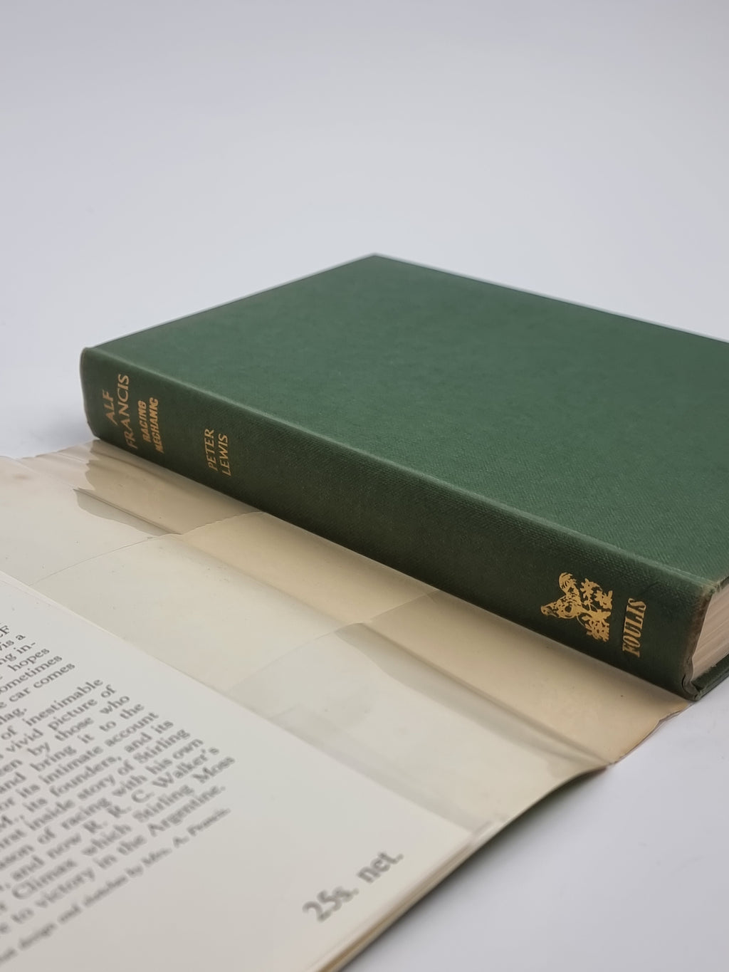 Racing Mechanic, Alf Francis & Peter Lewis — 1st Edition