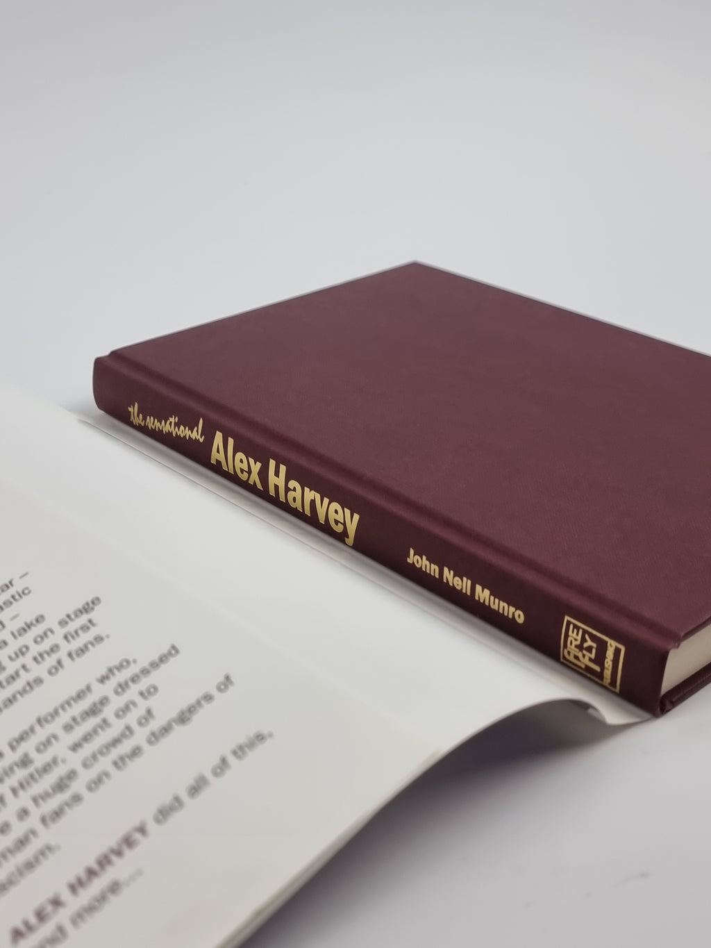 The Sensational Alex Harvey, John Neil Munro — 1st Edition
