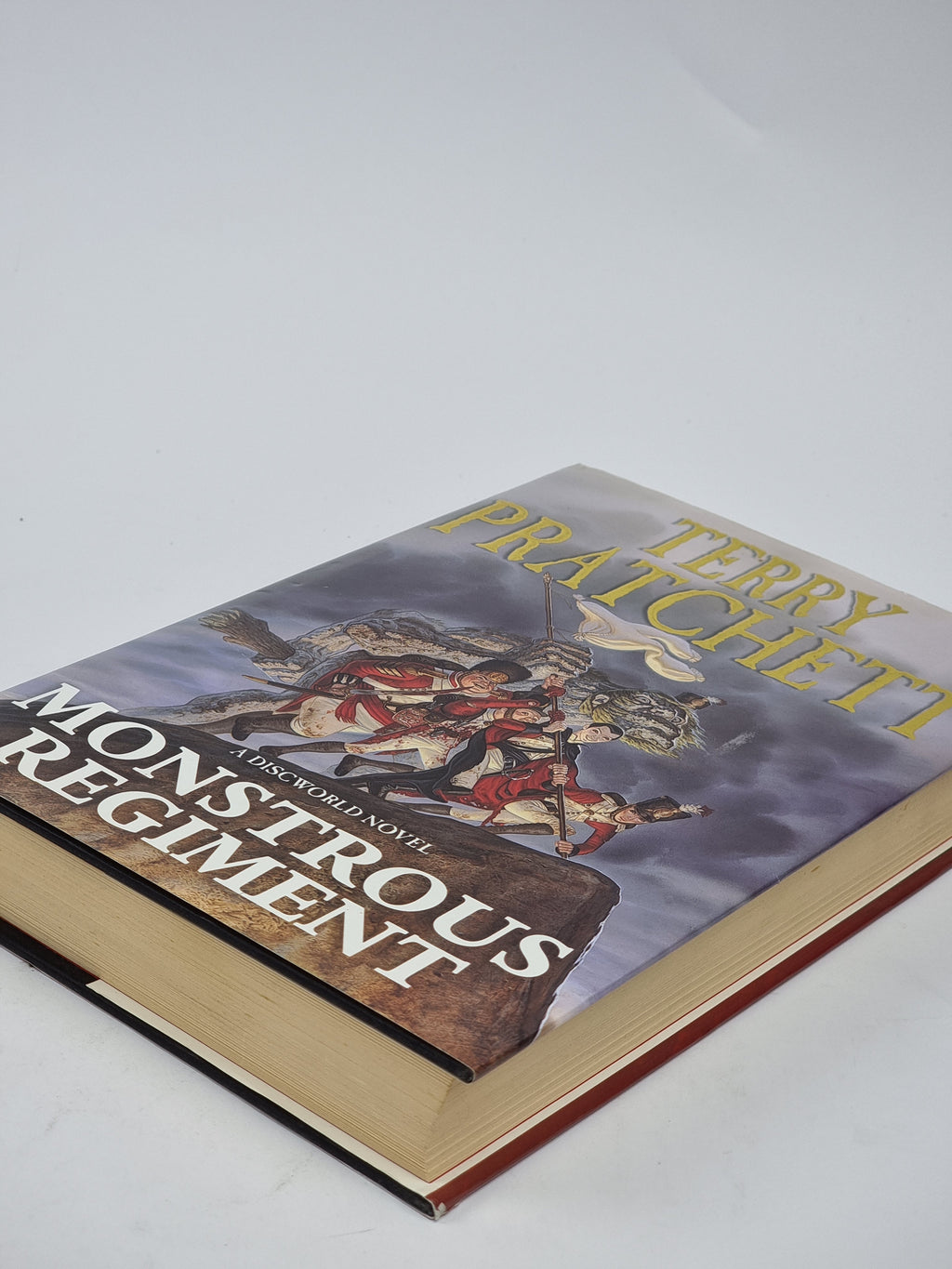 Monstrous Regiment, Terry Pratchett — 1st Edition