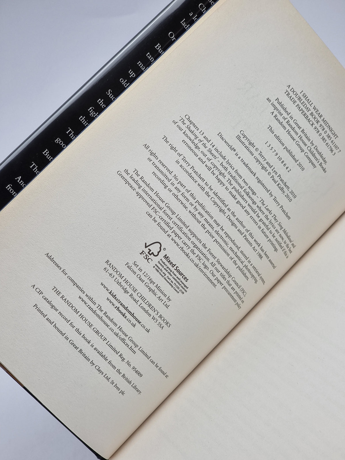 I Shall Wear Midnight, Terry Pratchett — 1st Edition