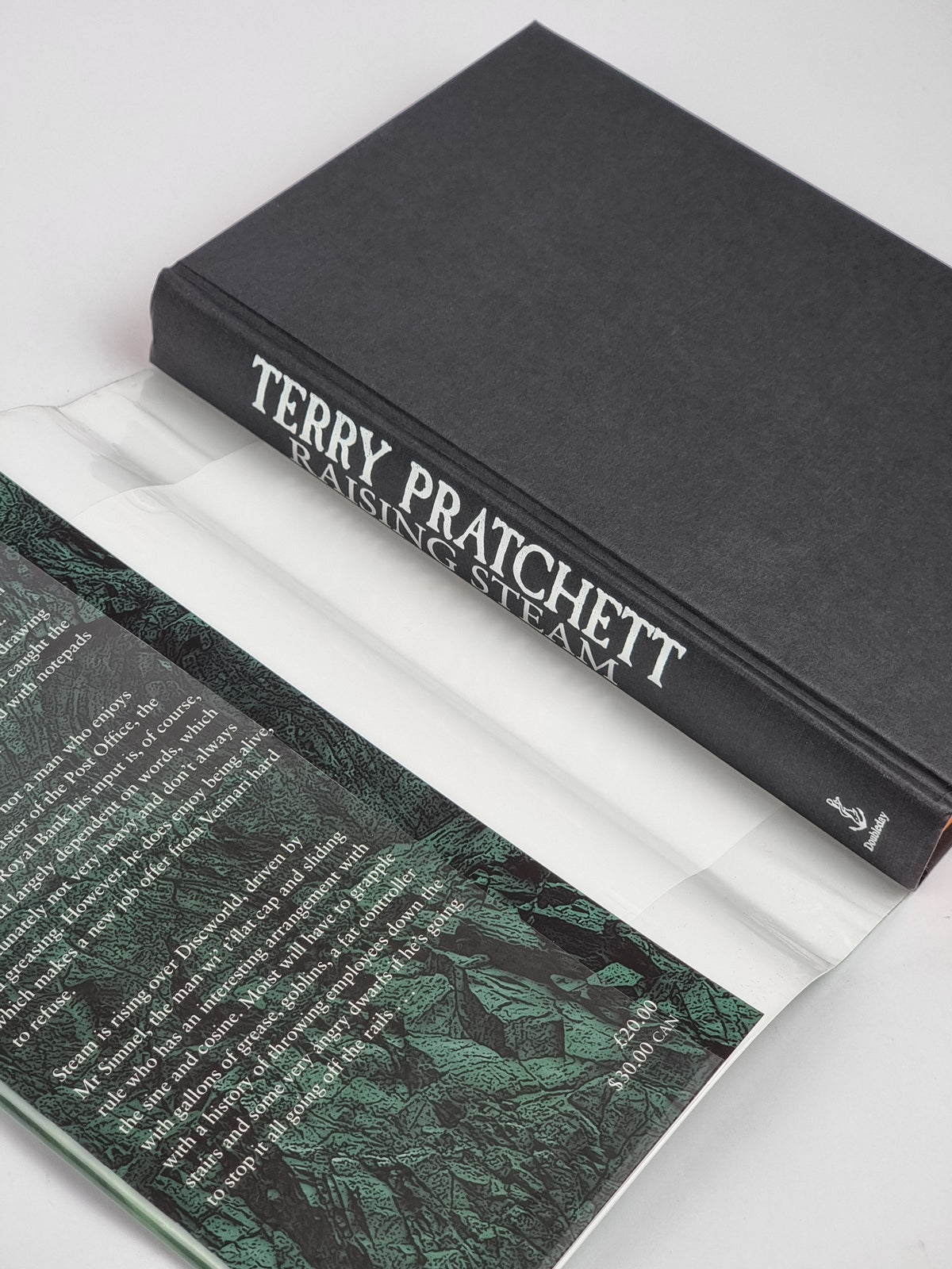 Raising Steam, Terry Pratchett — 1st Edition