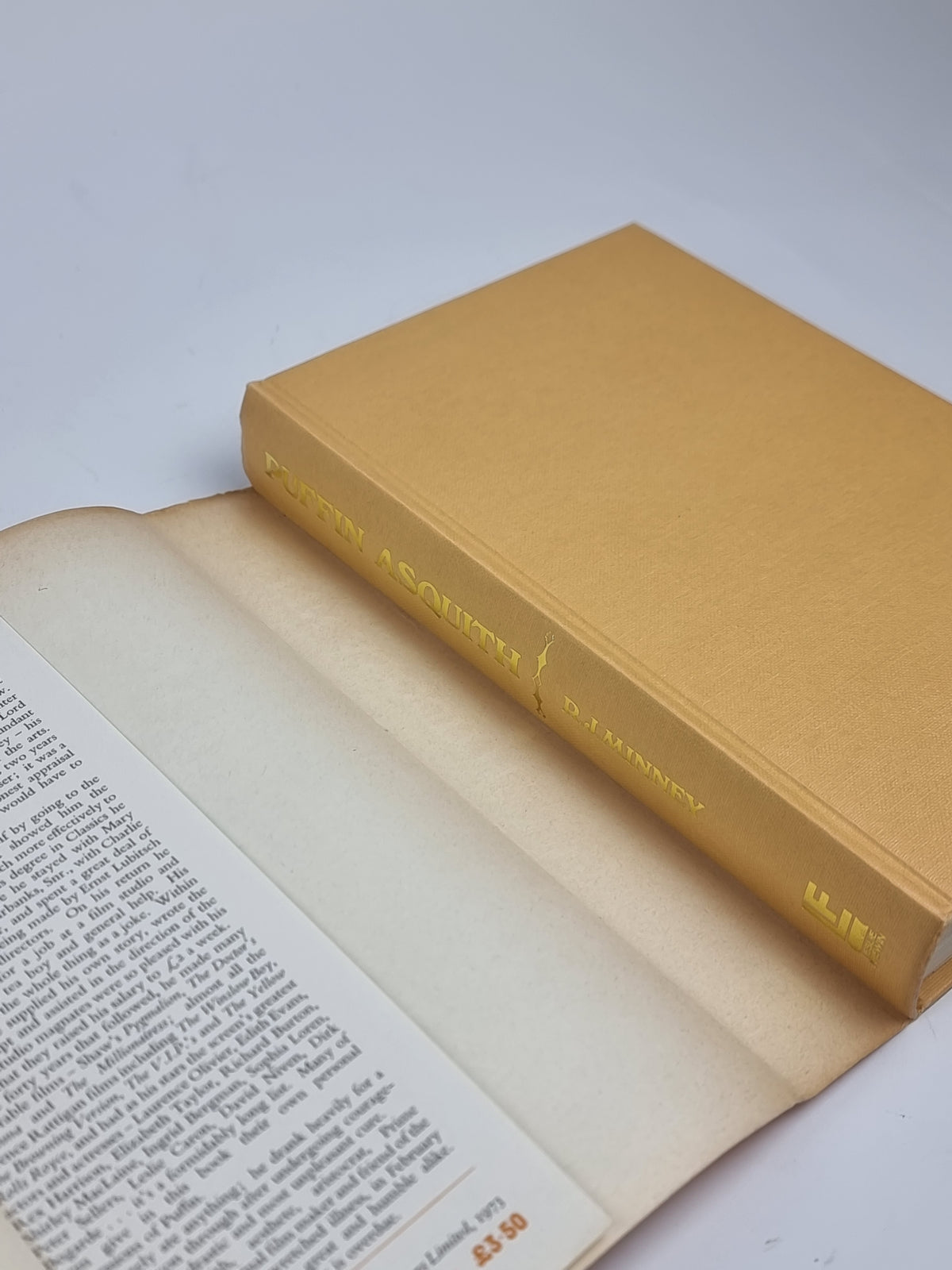 Puffin Asquith, R.J. Minney — 1st Edition