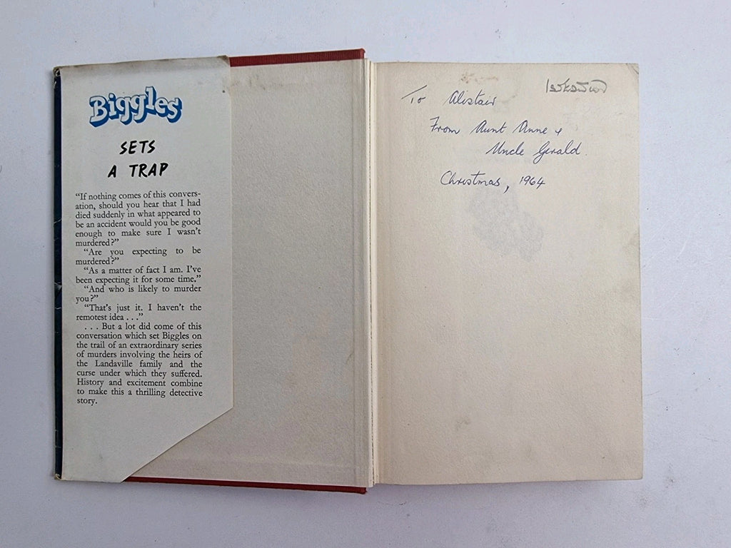Biggles Sets a Trap, Captain W. E. Johns — First Edition